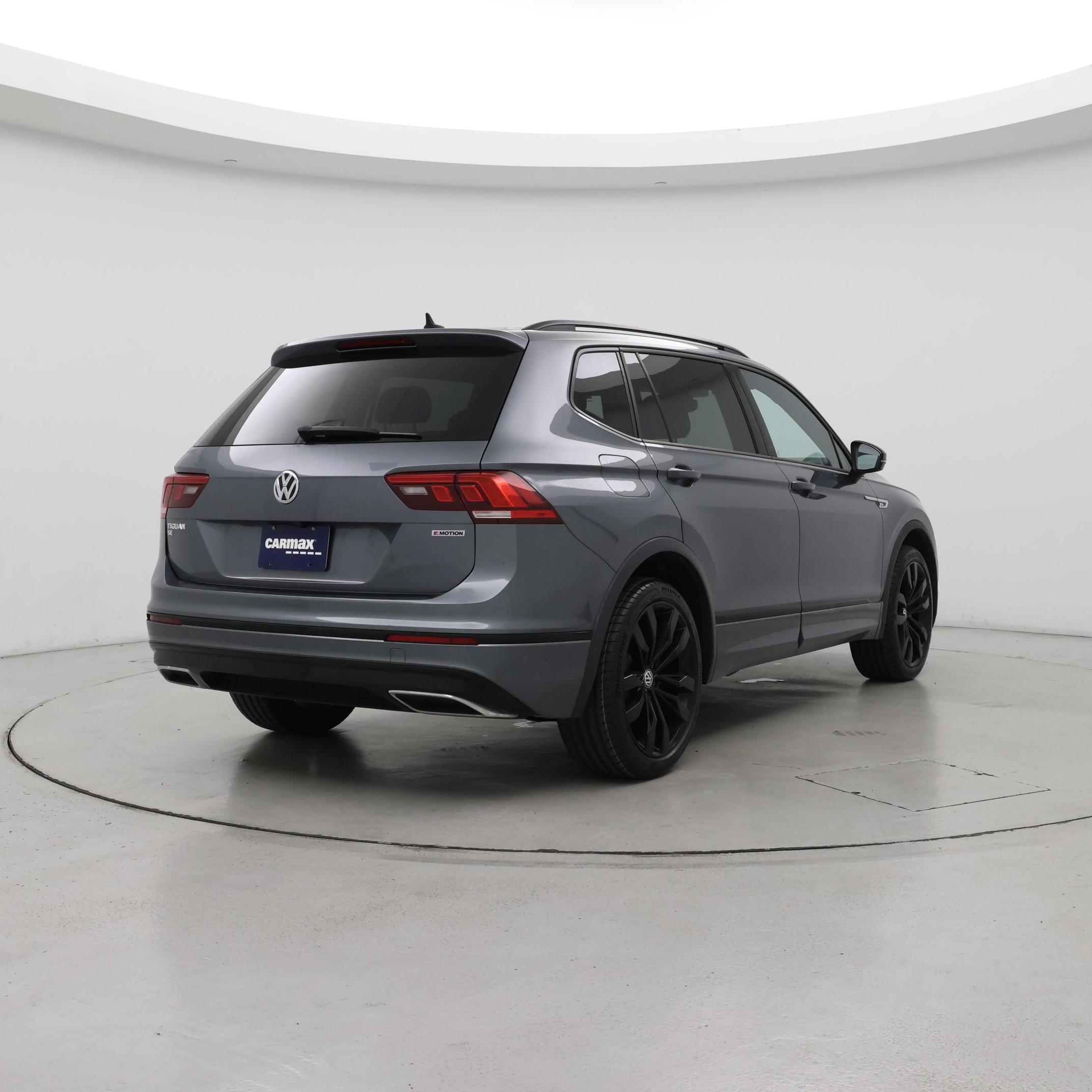Thumbnail: 2021 Volkswagen Tiguan - 8