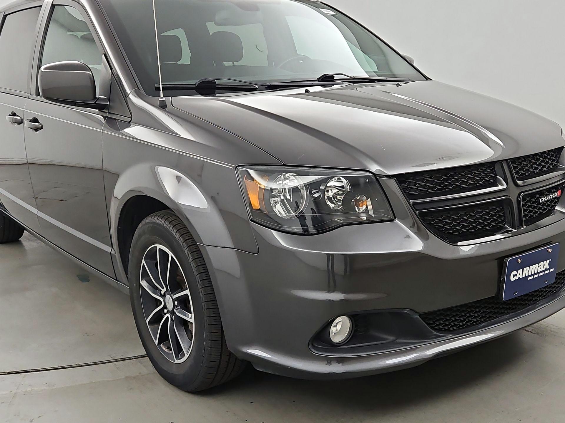 Thumbnail: 2019 Dodge Grand Caravan - 1