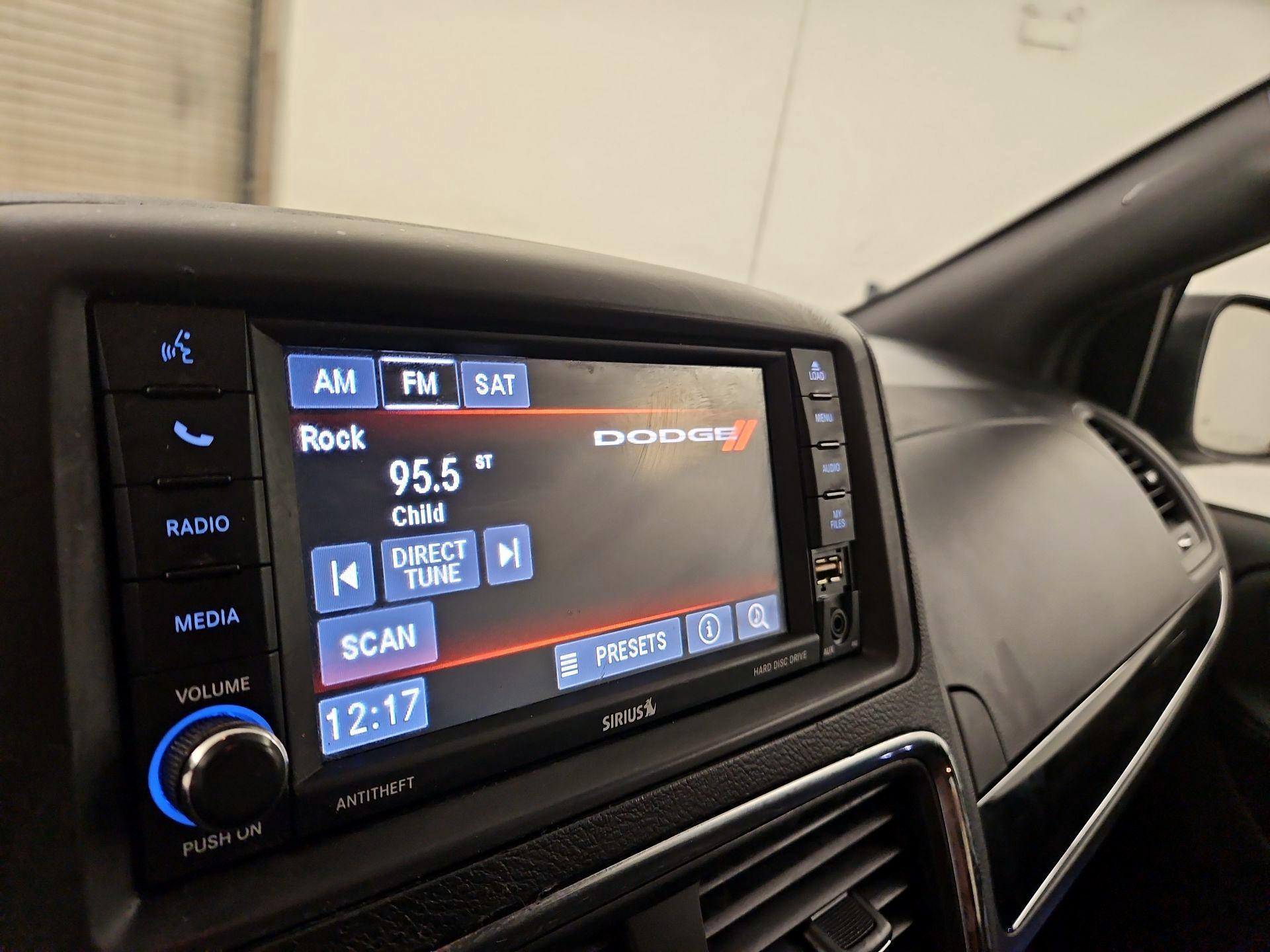 Thumbnail: 2019 Dodge Grand Caravan - 13