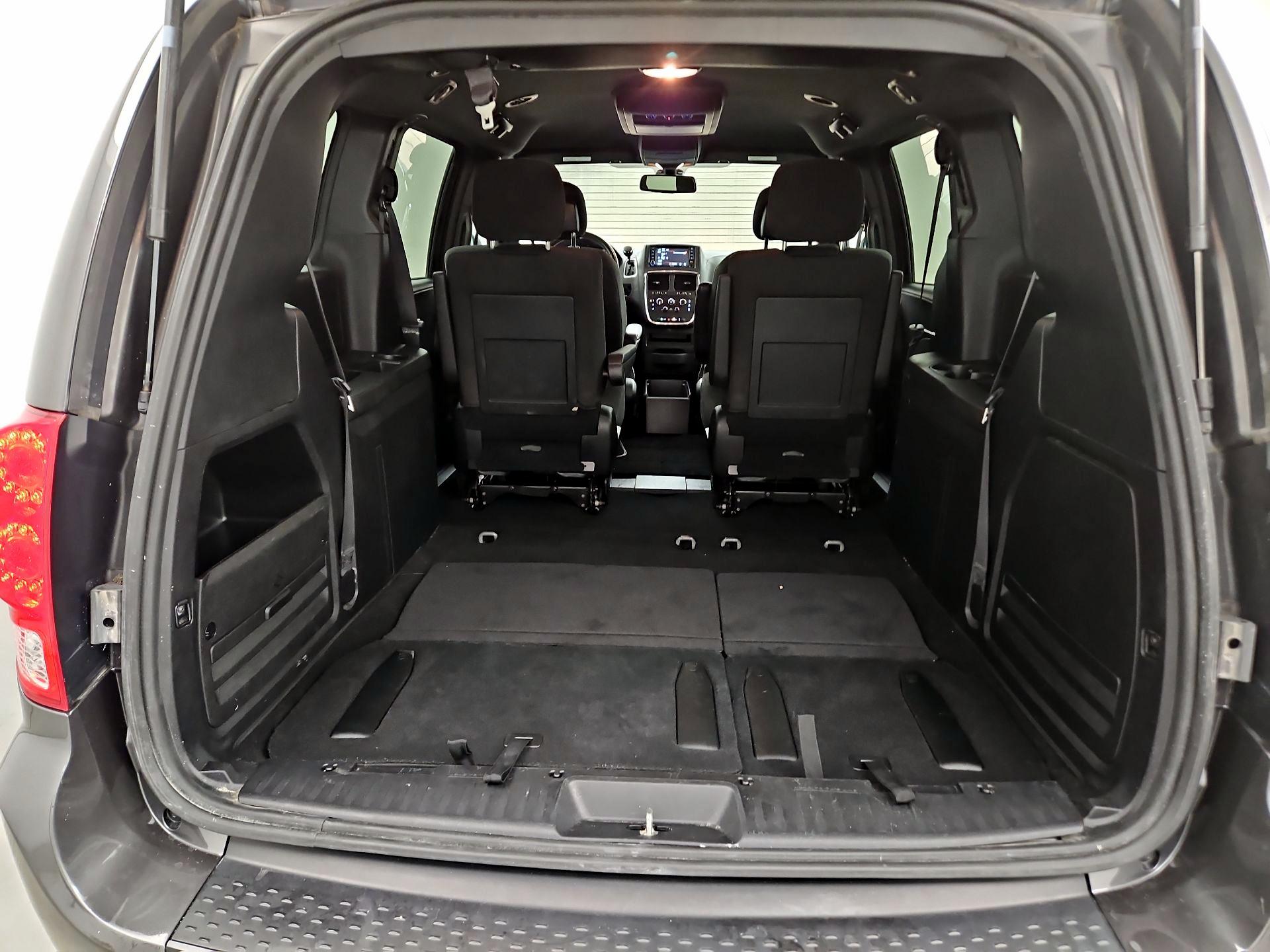 Thumbnail: 2019 Dodge Grand Caravan - 20