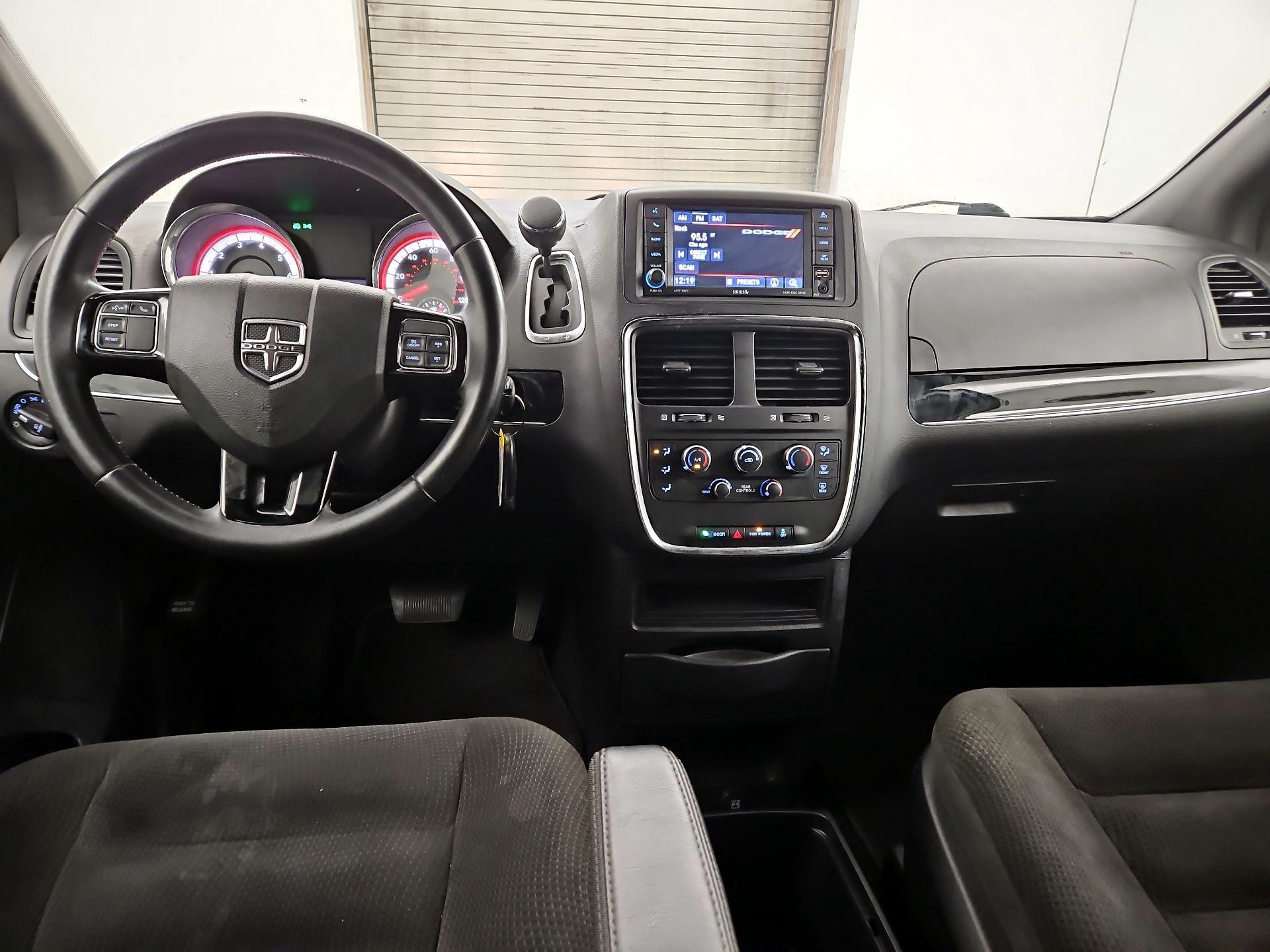 Thumbnail: 2019 Dodge Grand Caravan - 8