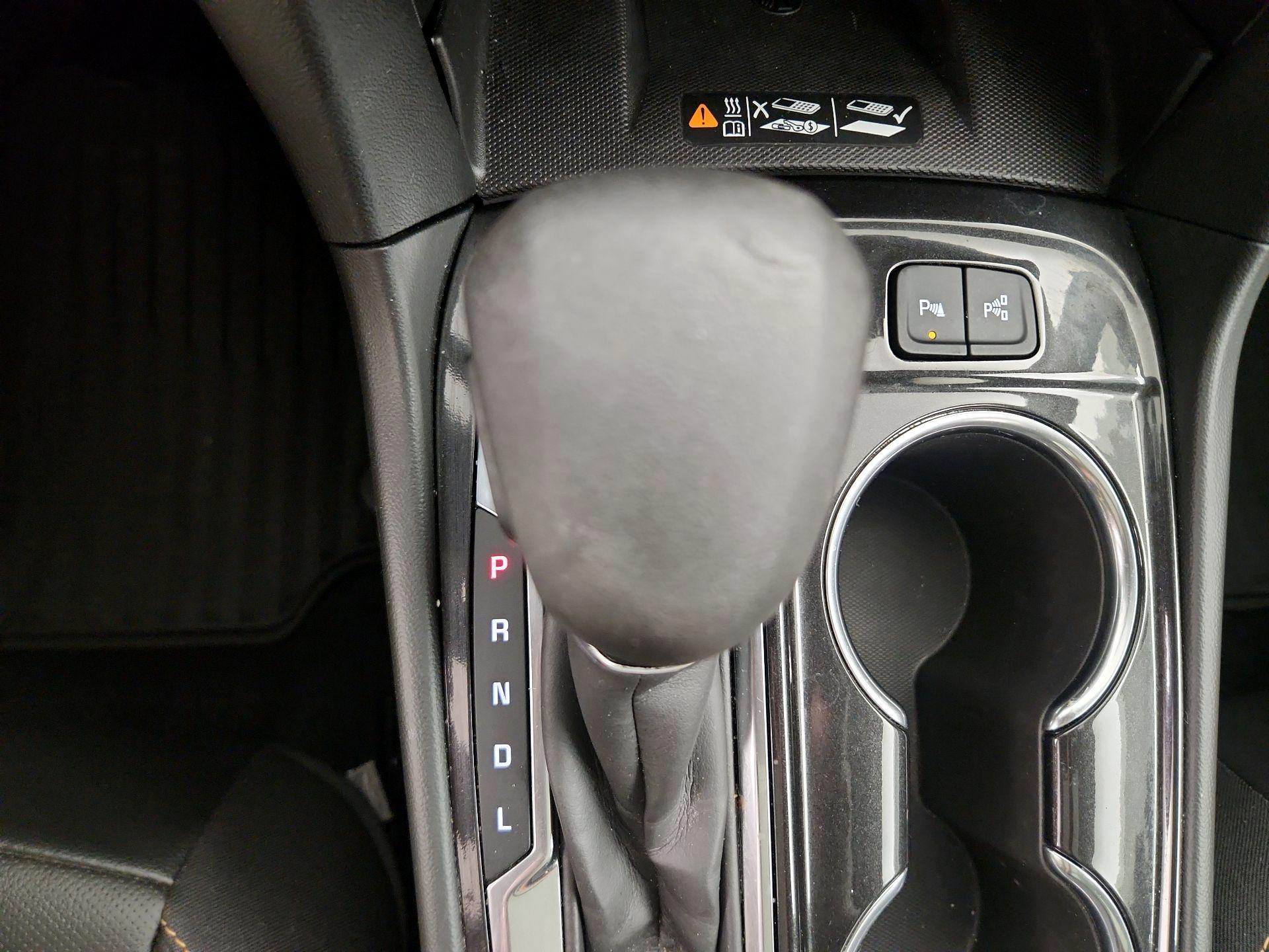 Thumbnail: 2022 Chevrolet Equinox - 18