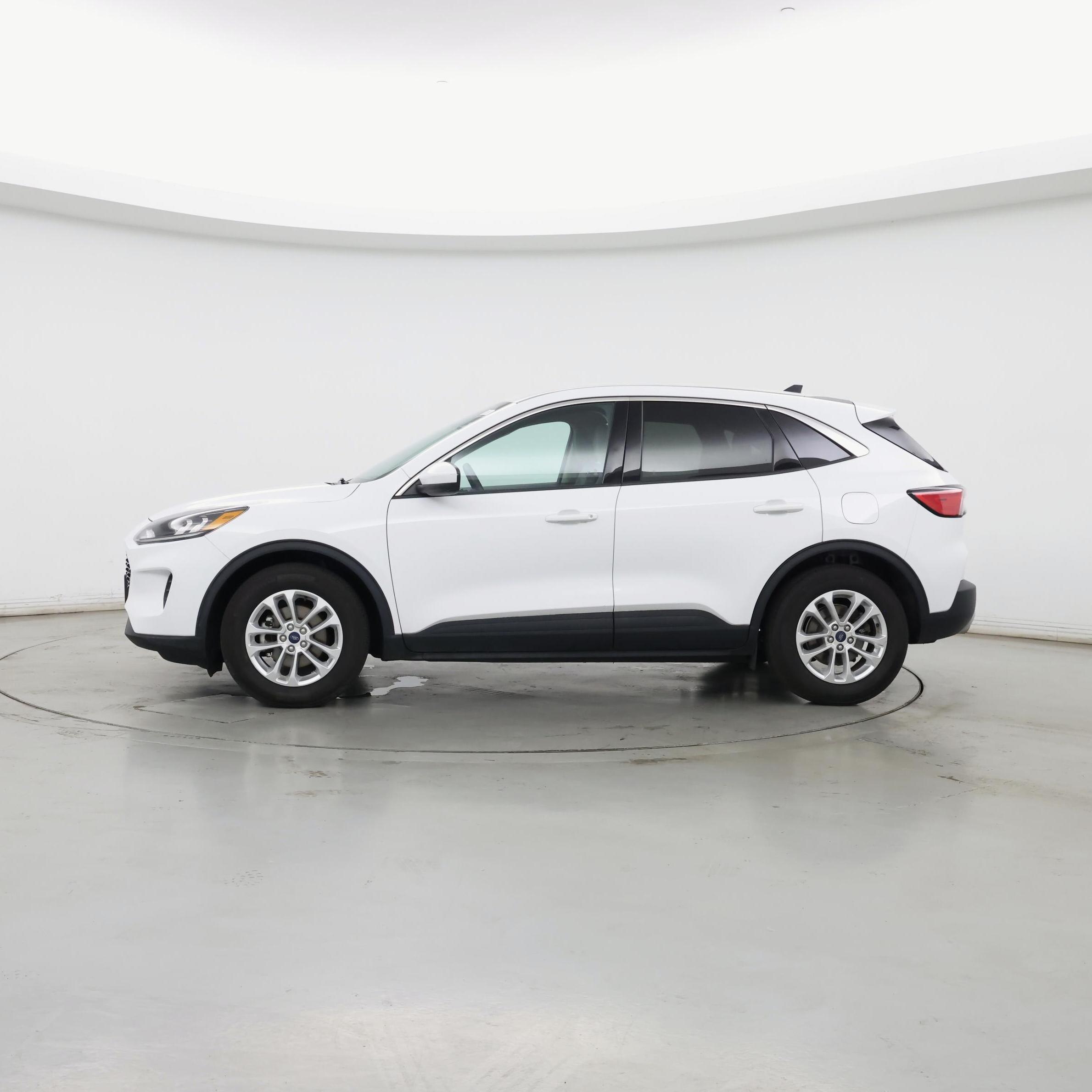 Thumbnail: 2020 Ford Escape - 3