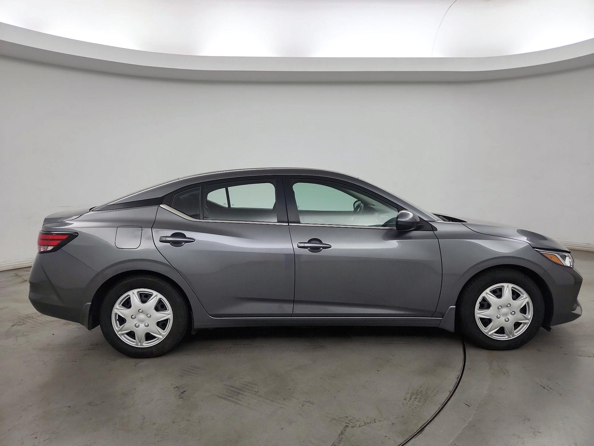 Thumbnail: 2023 Nissan Sentra - 4