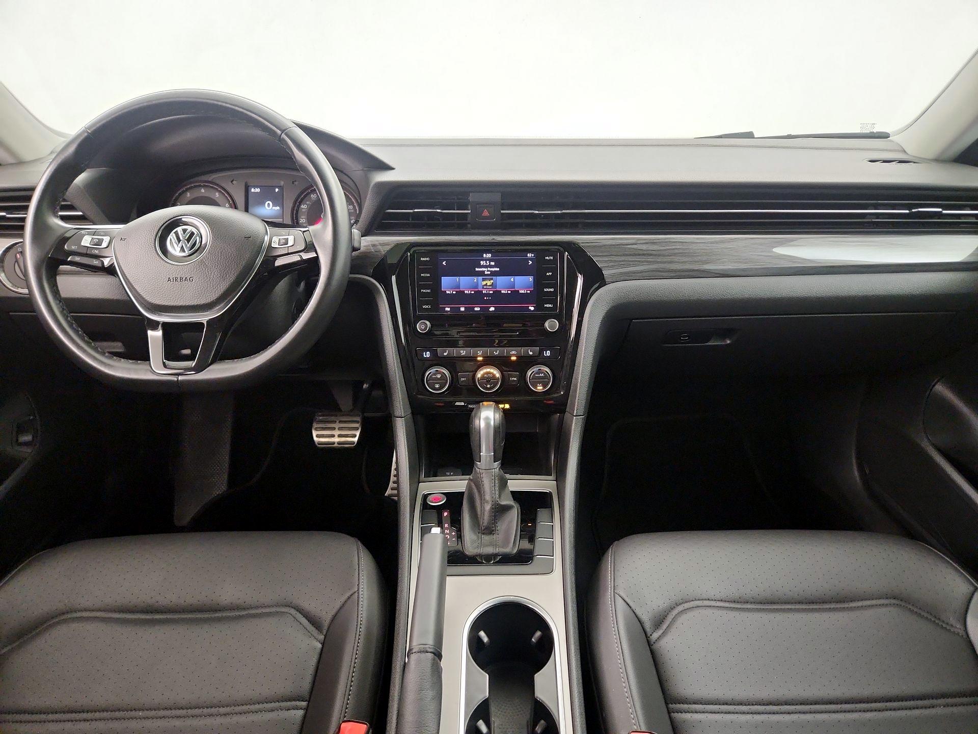 Thumbnail: 2020 Volkswagen Passat - 9