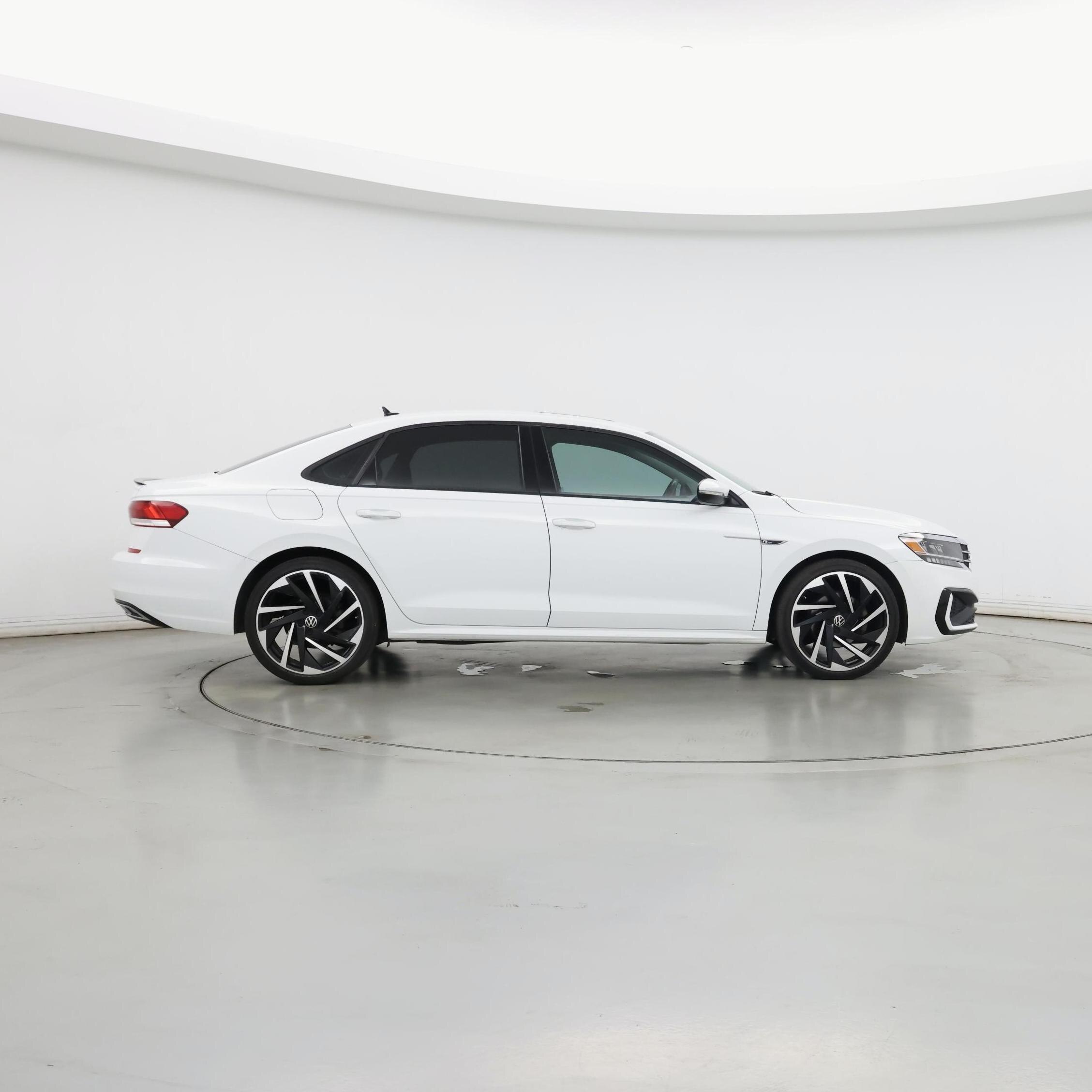 Thumbnail: 2020 Volkswagen Passat - 7