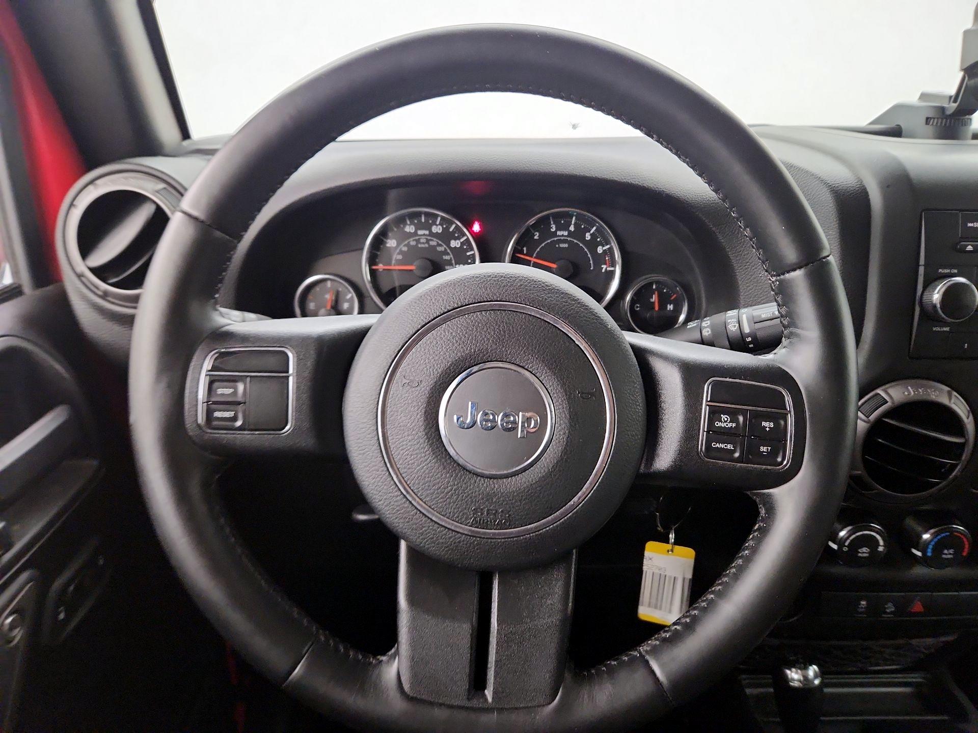 Thumbnail: 2016 Jeep Wrangler - 10
