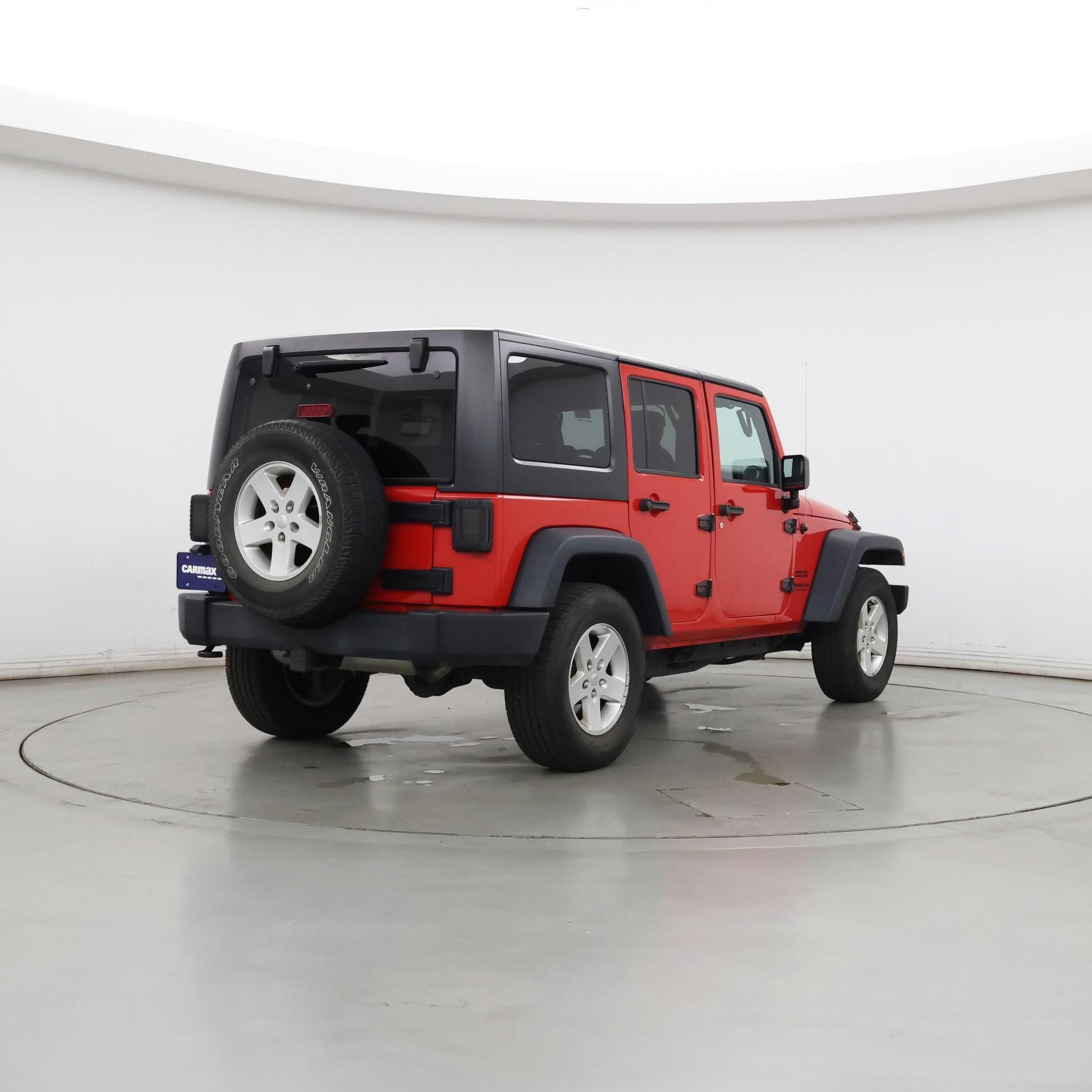 Thumbnail: 2016 Jeep Wrangler - 8