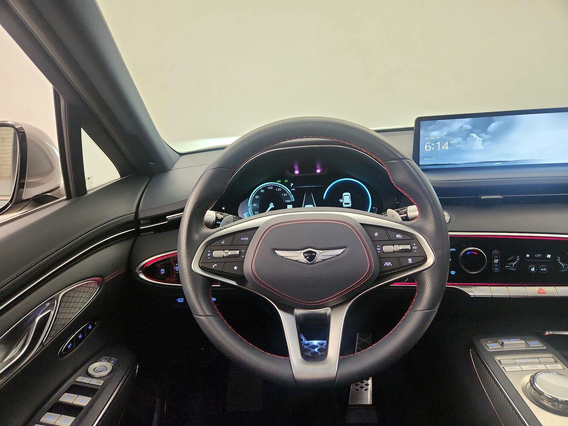 Thumbnail: 2024 Genesis GV70 - 10