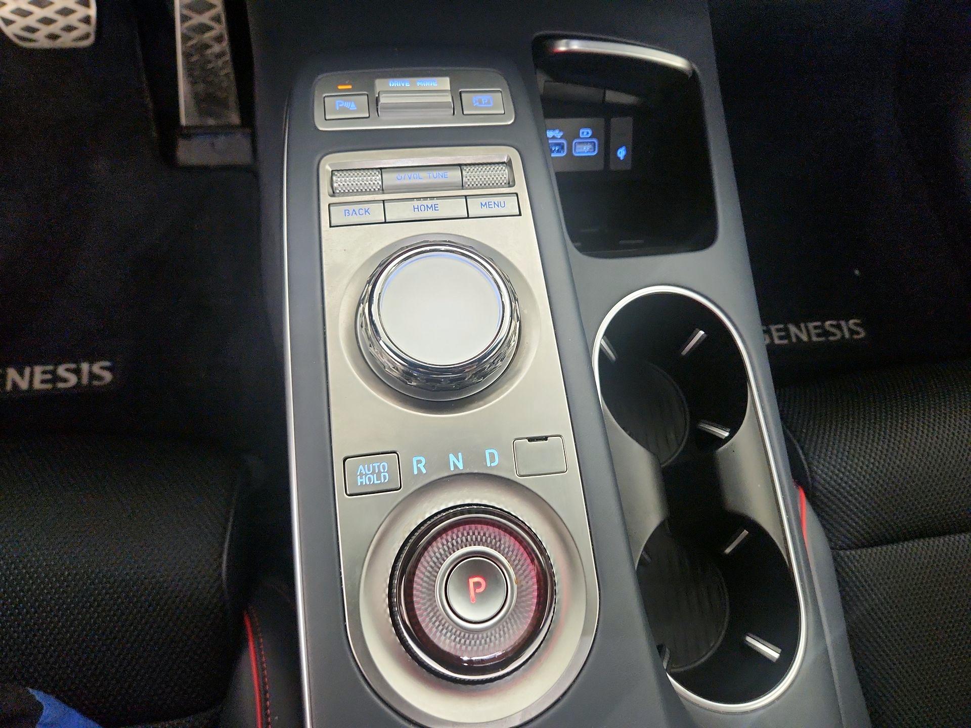 Thumbnail: 2024 Genesis GV70 - 18