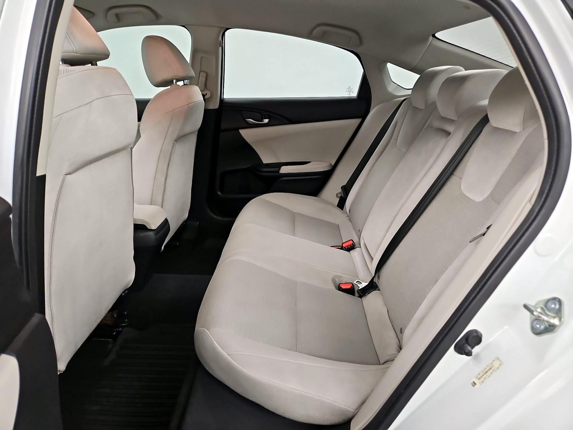 Thumbnail: 2021 Honda Insight - 19