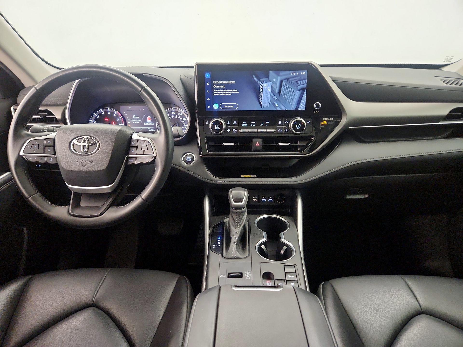 Thumbnail: 2023 Toyota Highlander - 9