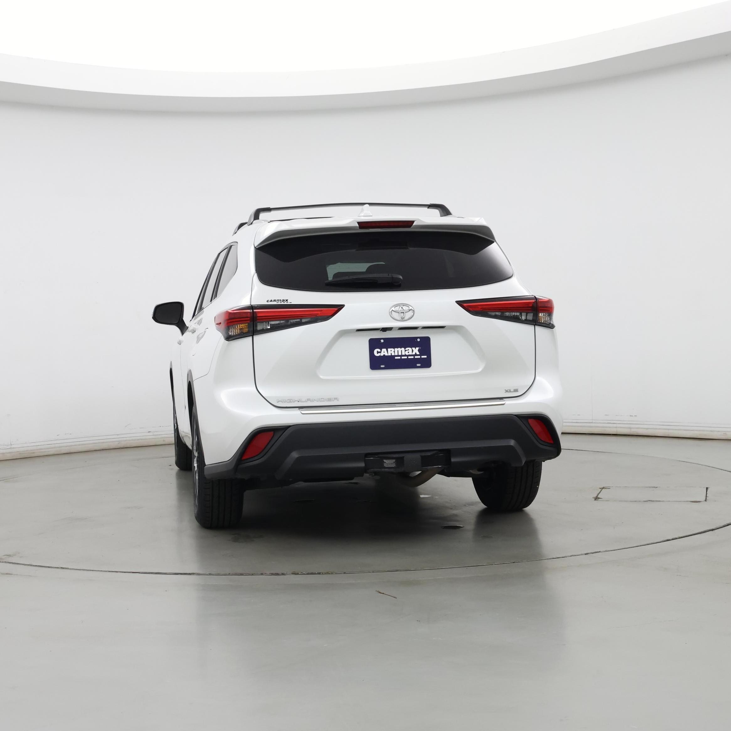 Thumbnail: 2023 Toyota Highlander - 6