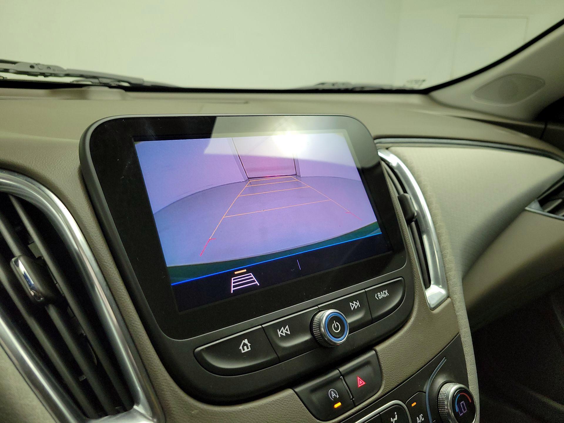 Thumbnail: 2020 Chevrolet Malibu - 13