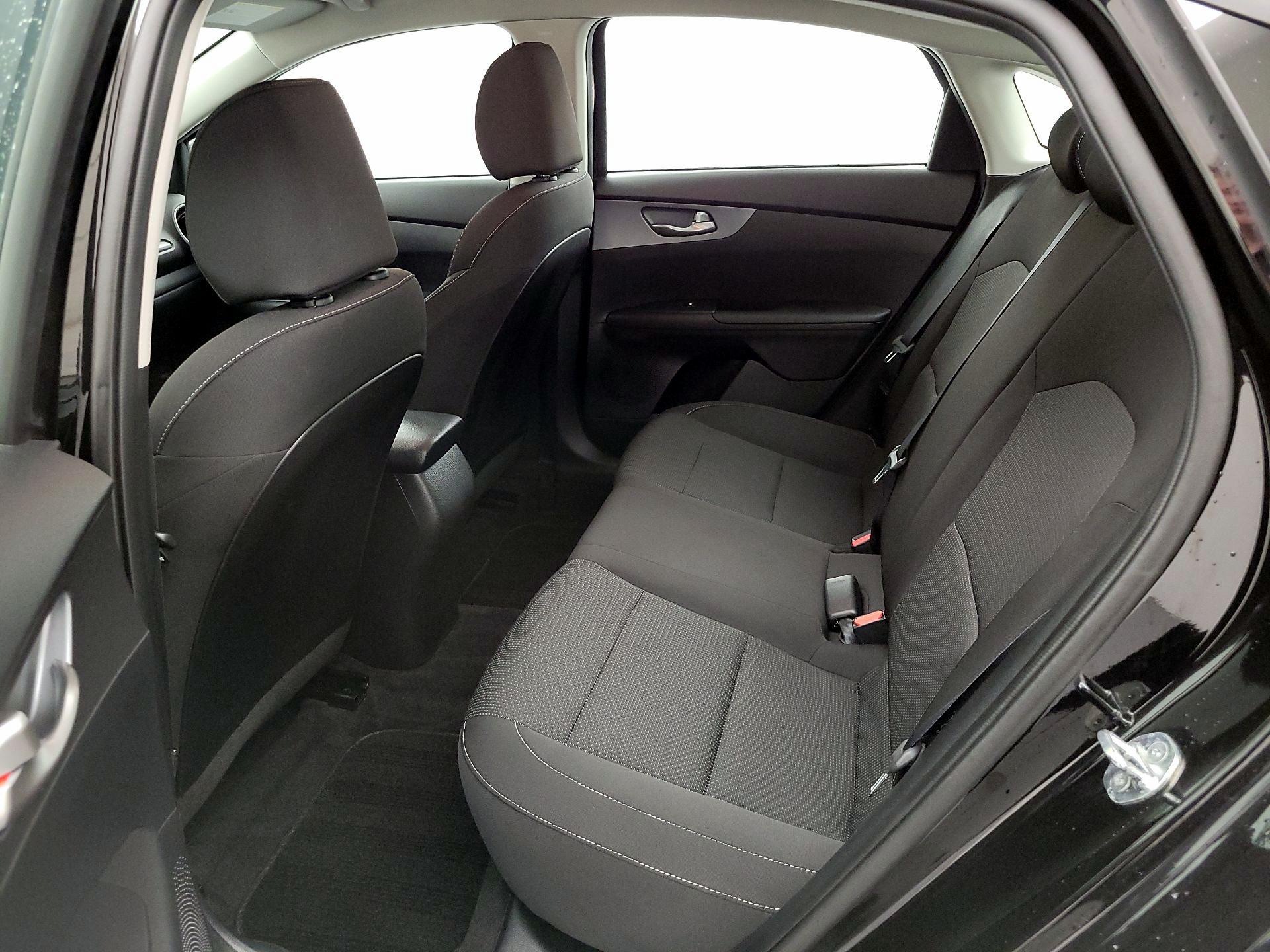 Thumbnail: 2021 Kia Forte - 19