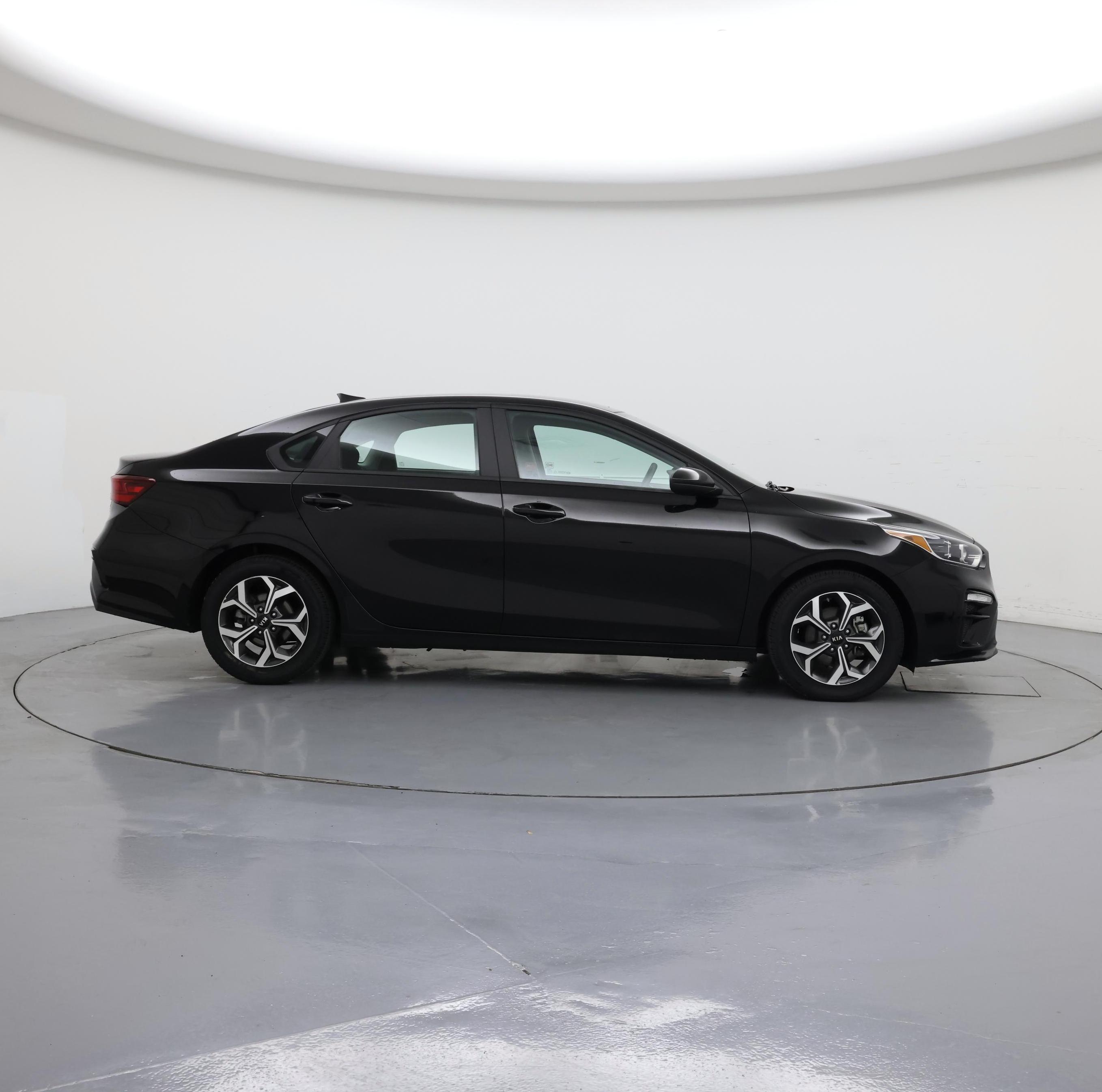 Thumbnail: 2021 Kia Forte - 7