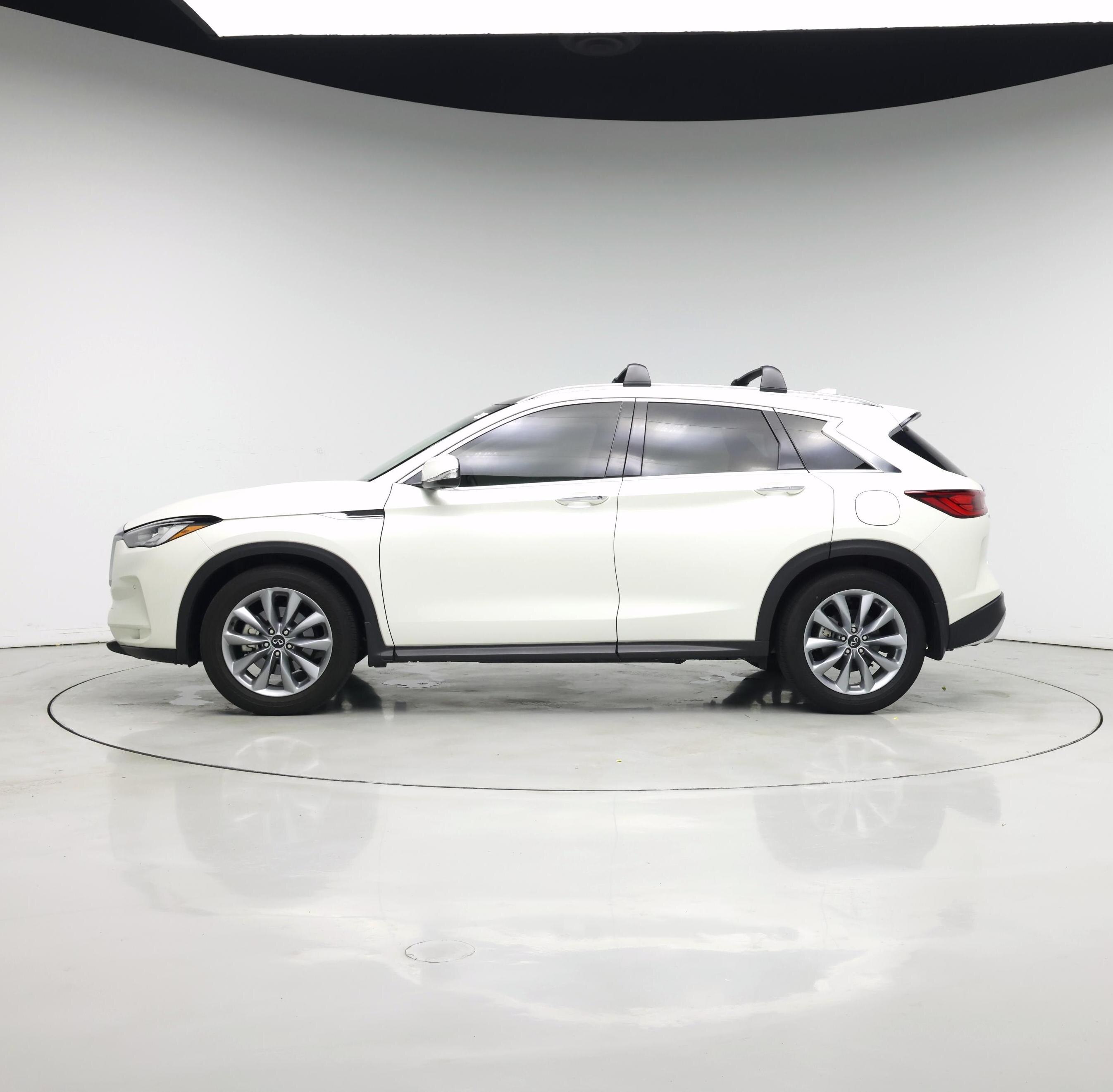 Thumbnail: 2022 INFINITI QX50 - 3