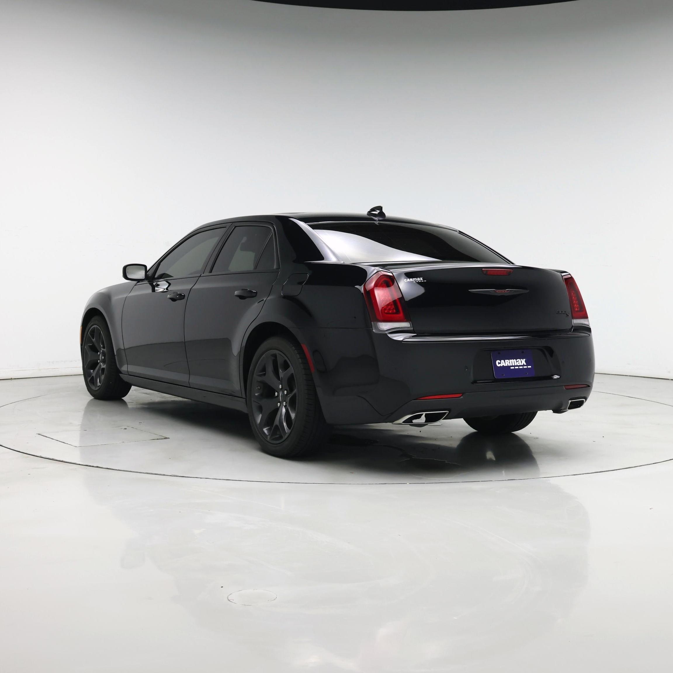 Thumbnail: 2023 Chrysler 300 - 2