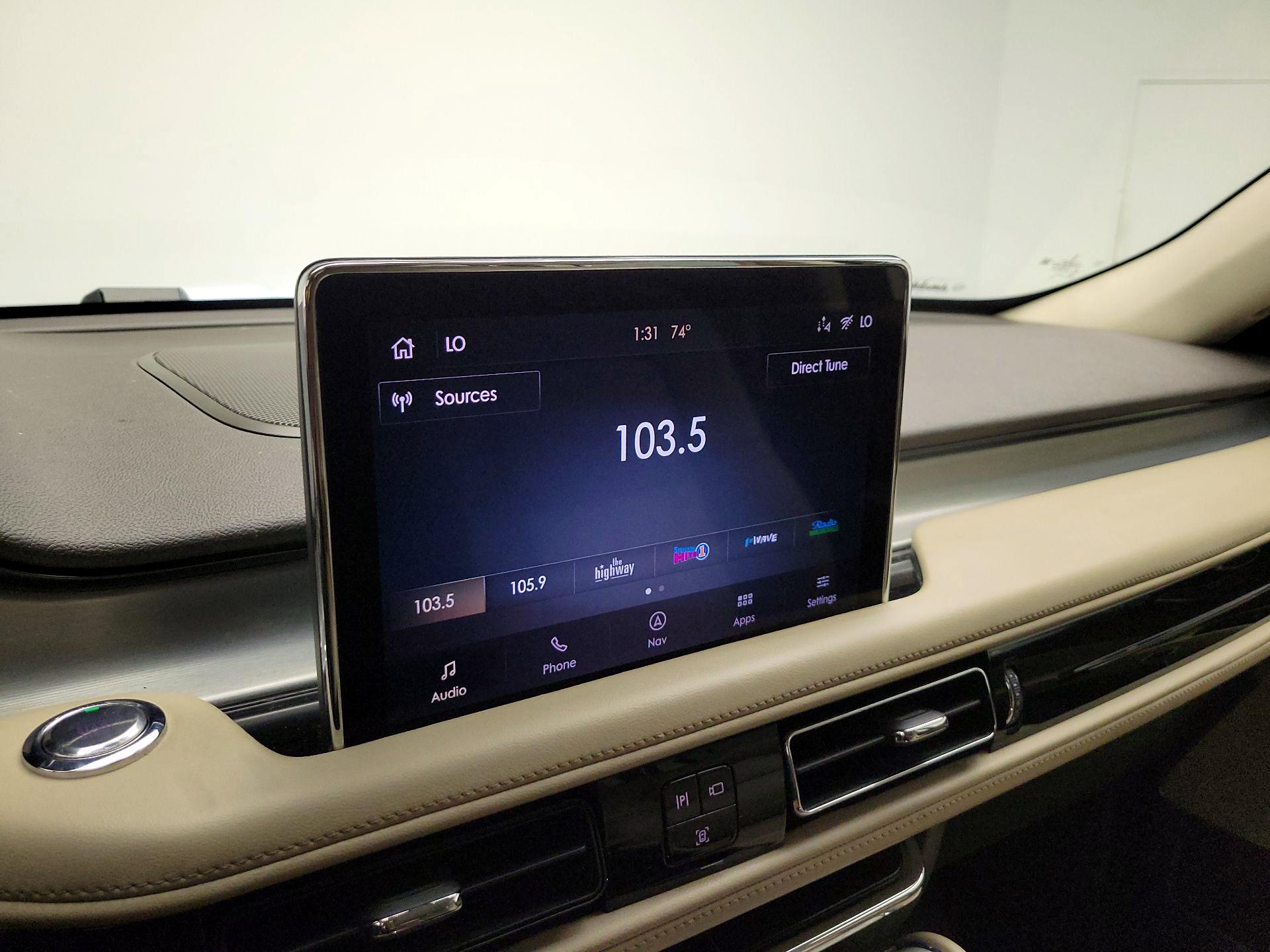Thumbnail: 2021 Lincoln Aviator - 16