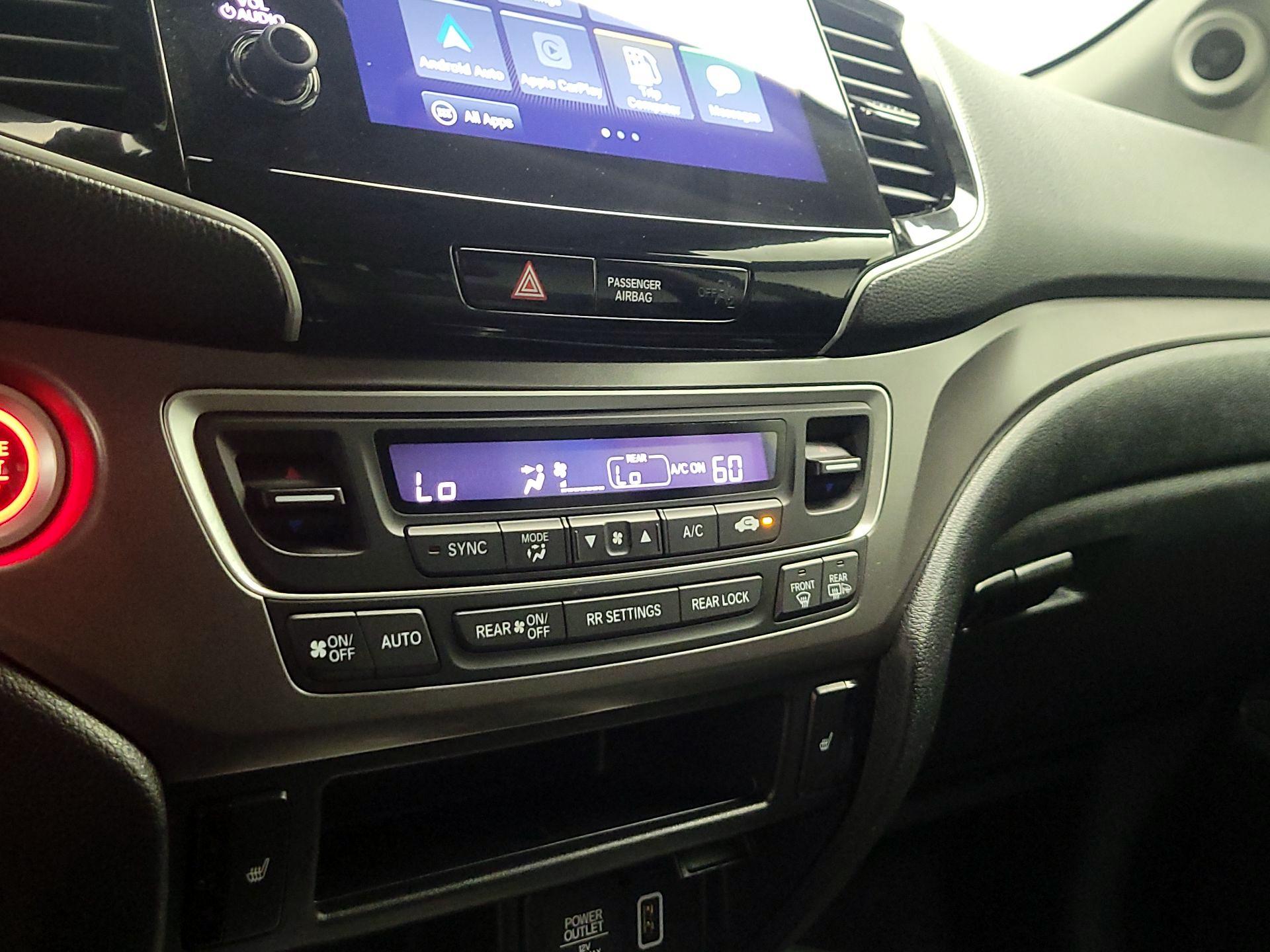 Thumbnail: 2020 Honda Pilot - 16