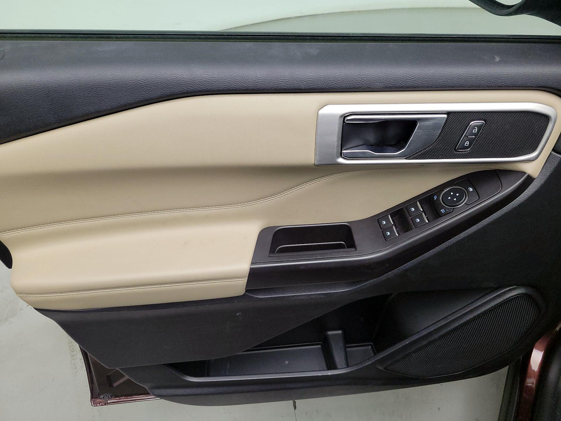 Thumbnail: 2020 Ford Explorer - 12