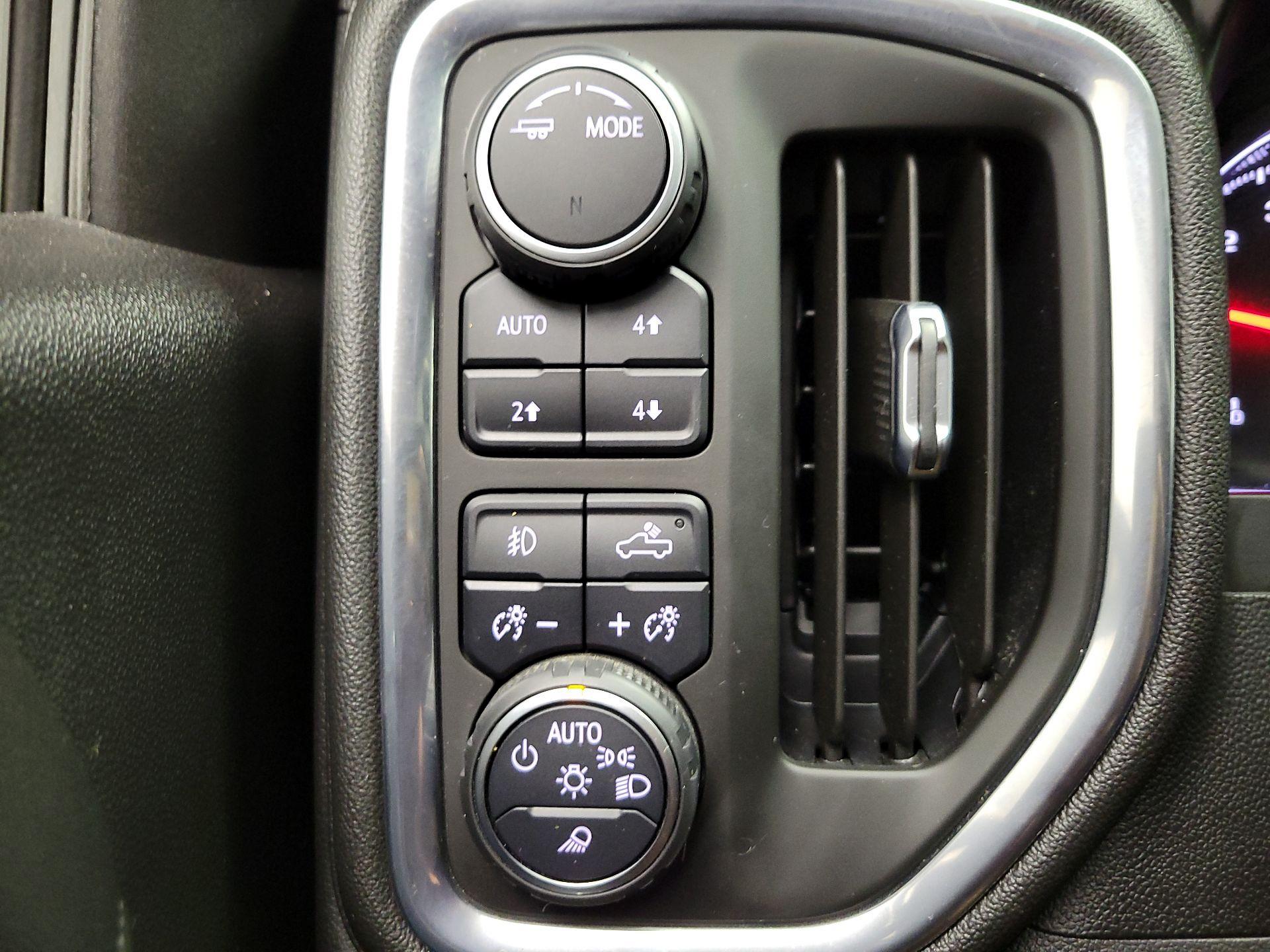 Thumbnail: 2021 Chevrolet Silverado 1500 - 13