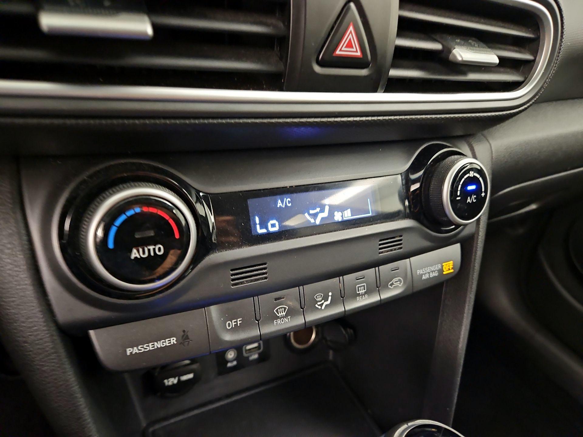 Thumbnail: 2018 Hyundai Kona - 16