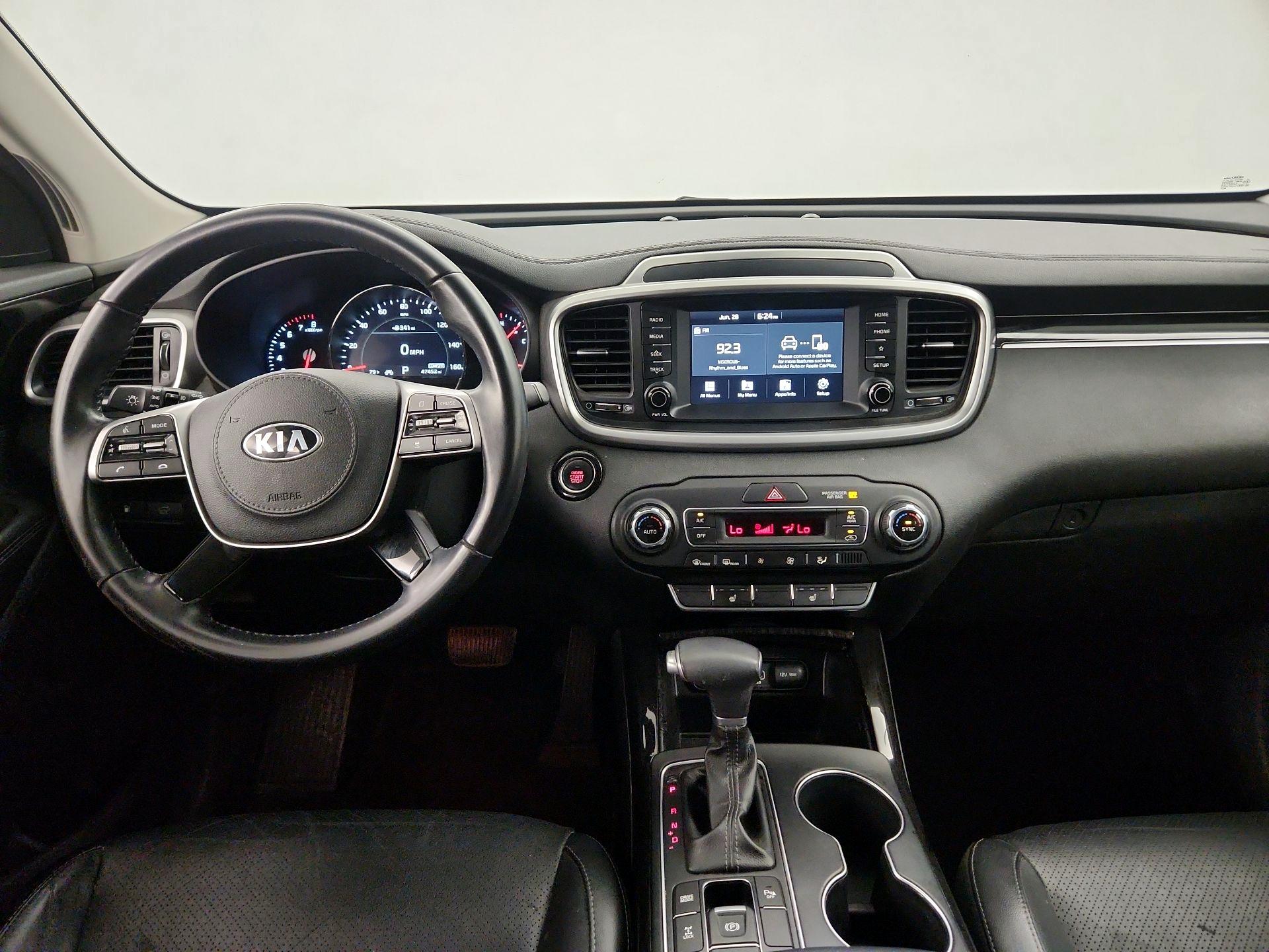 Thumbnail: 2020 Kia Sorento - 9