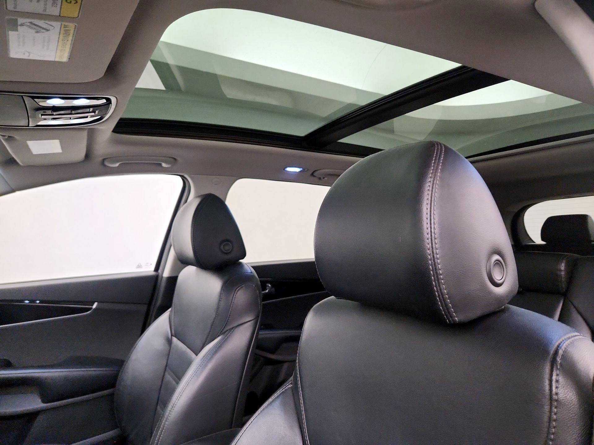 Thumbnail: 2020 Kia Sorento - 19