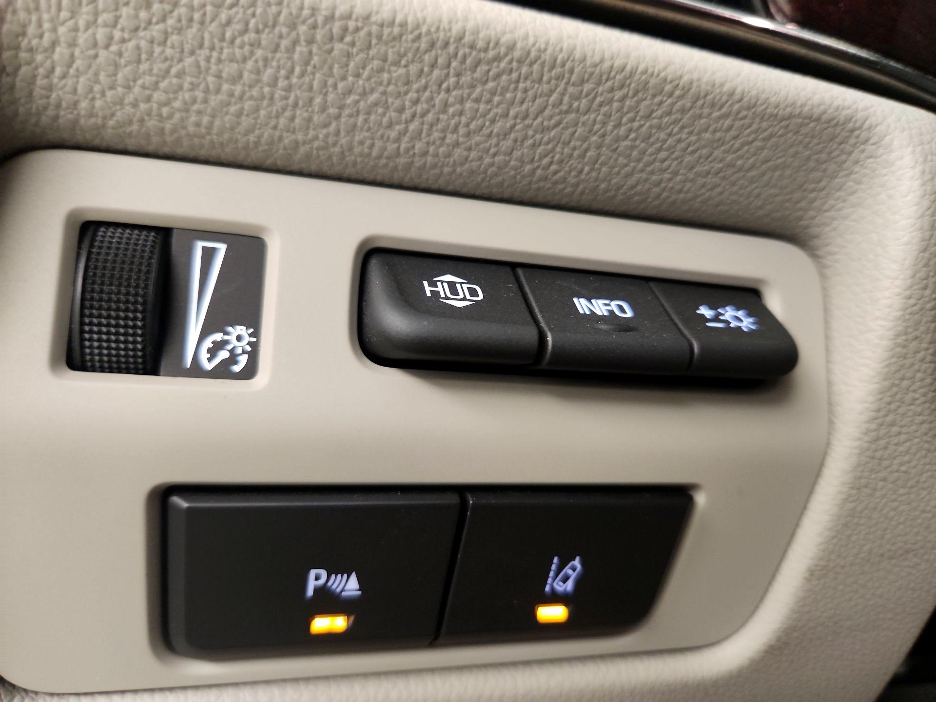Thumbnail: 2014 Cadillac ATS - 13