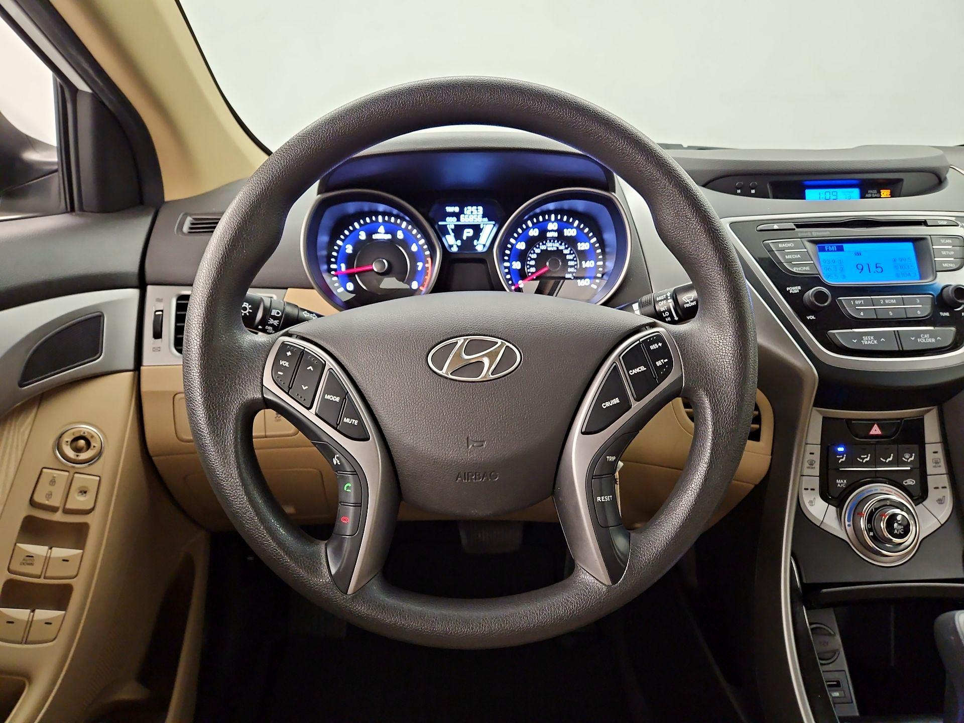 Thumbnail: 2013 Hyundai Elantra - 10