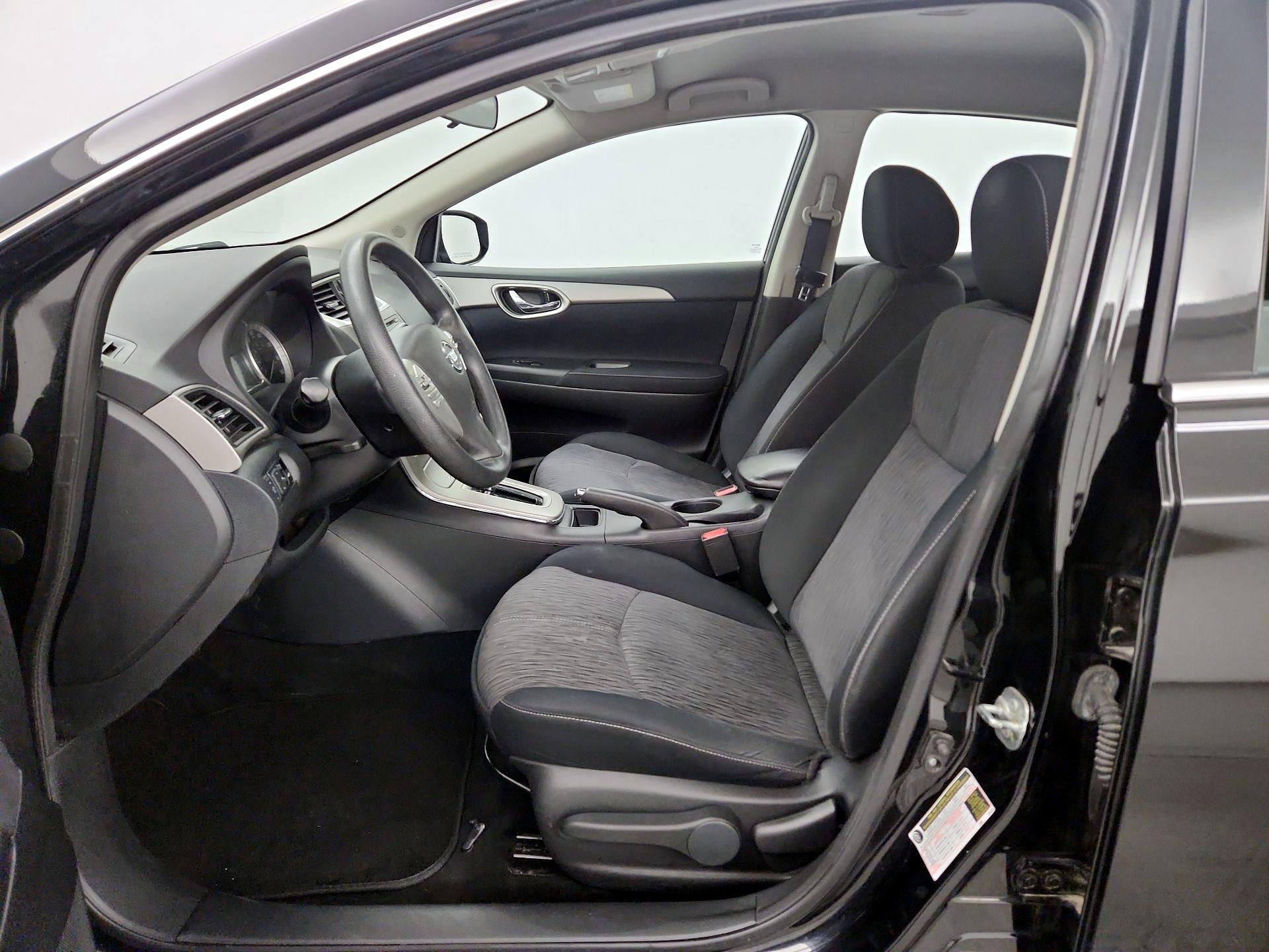 Thumbnail: 2014 Nissan Sentra - 11