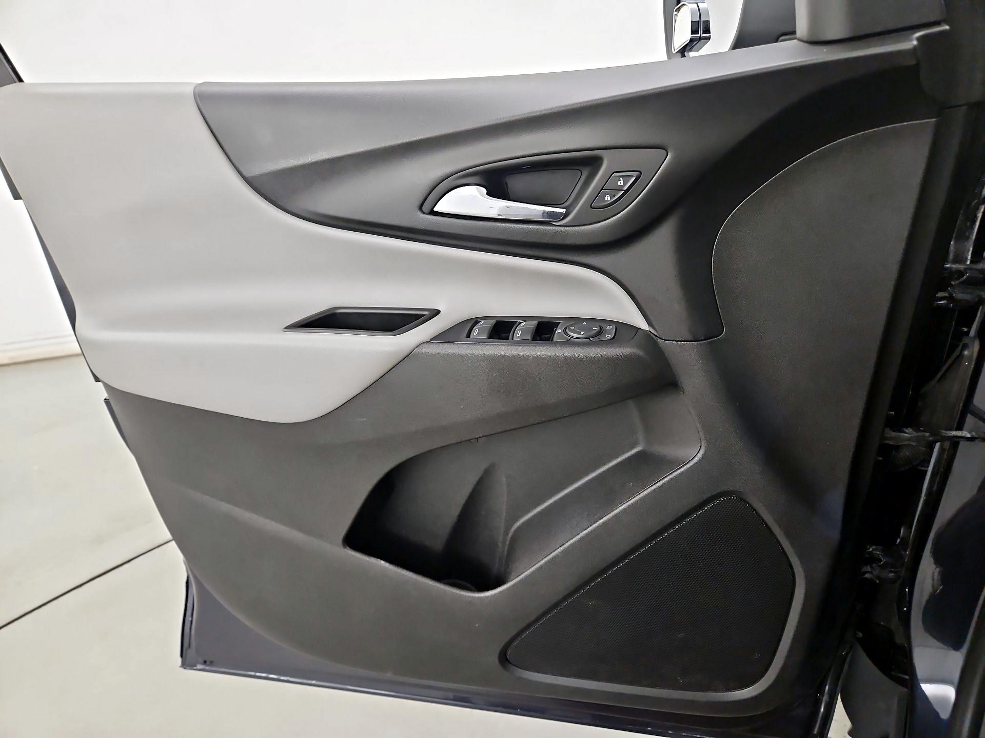 Thumbnail: 2019 Chevrolet Equinox - 12