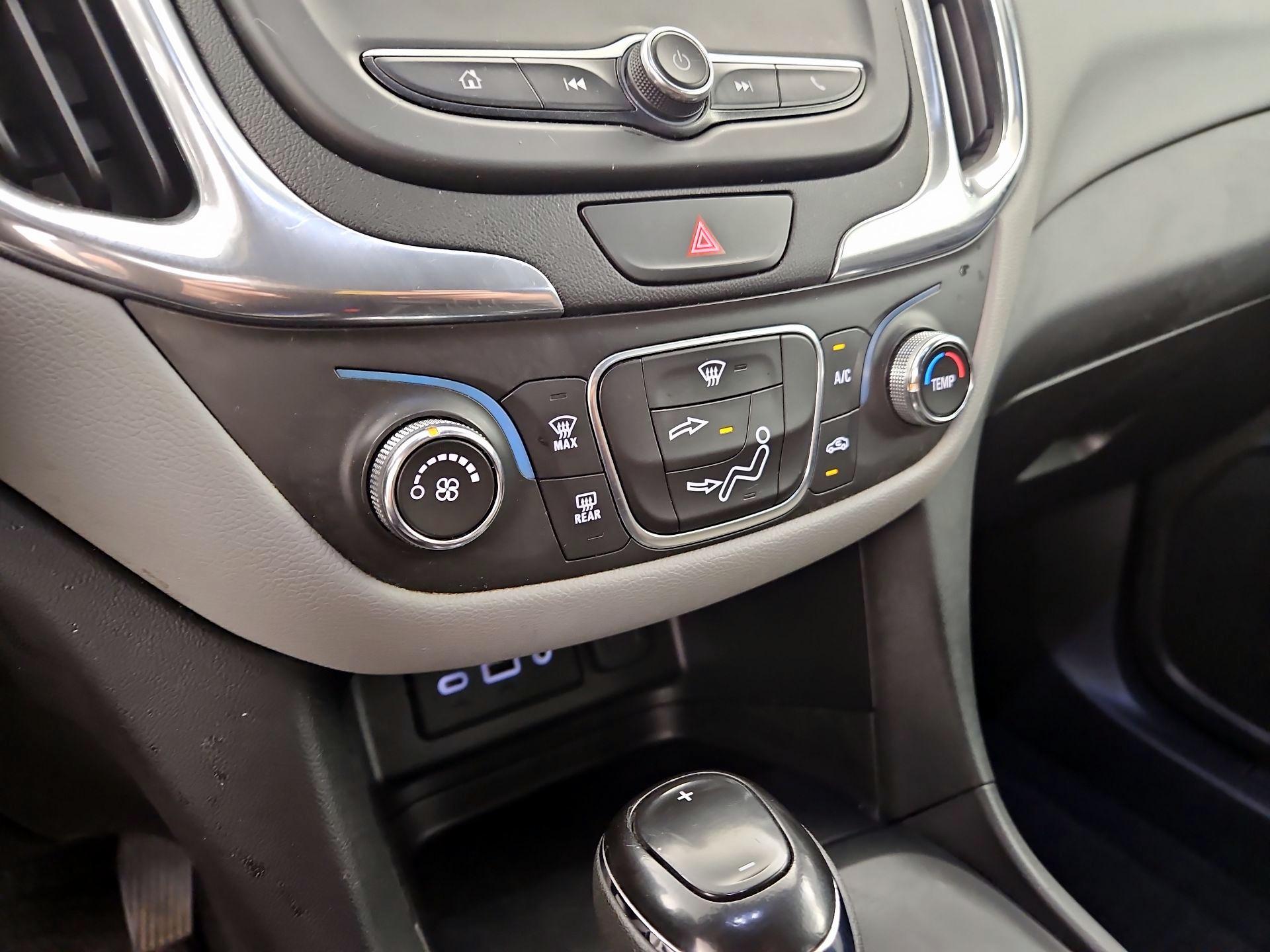Thumbnail: 2019 Chevrolet Equinox - 16