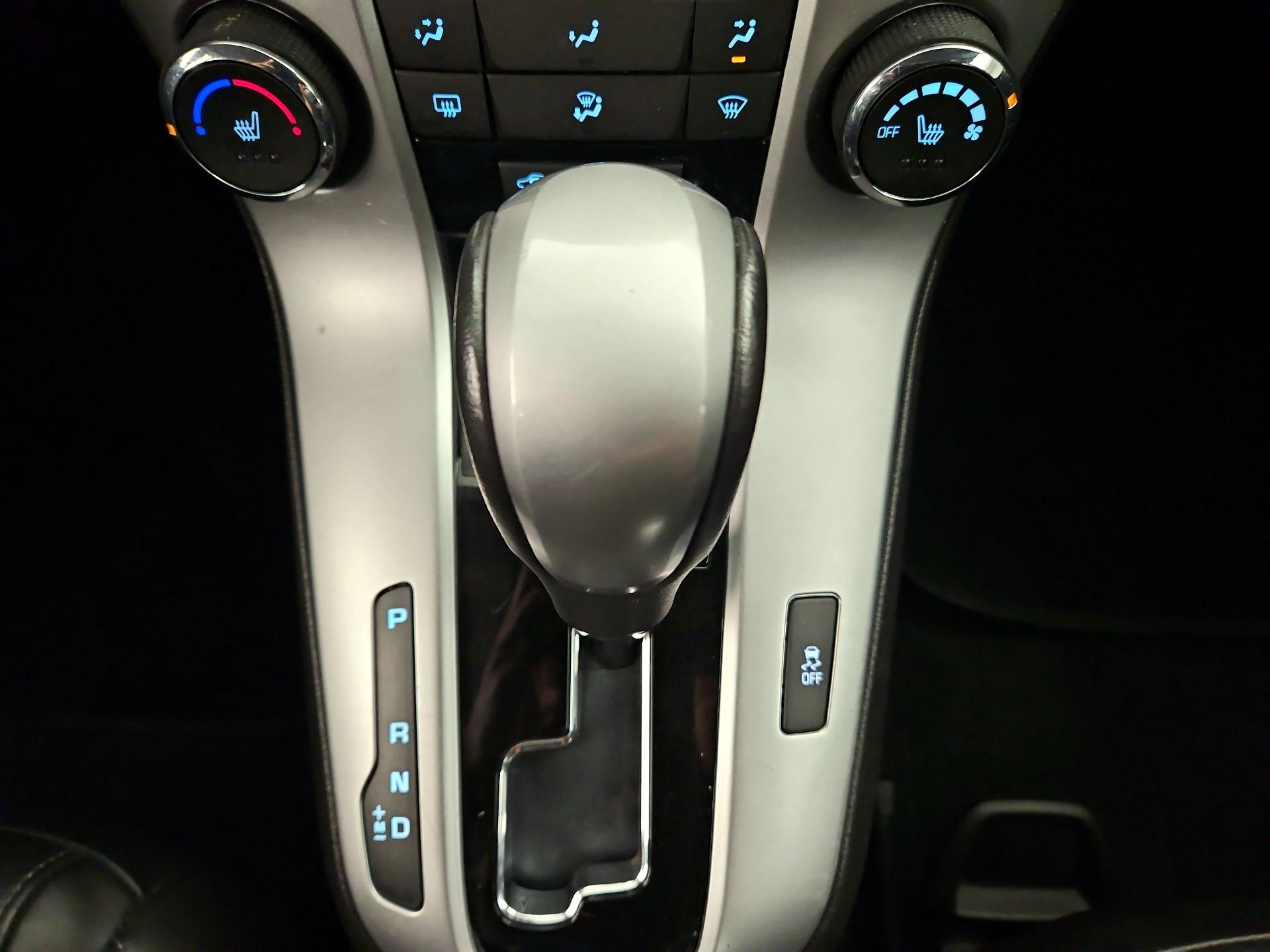 Thumbnail: 2016 Chevrolet Cruze - 16
