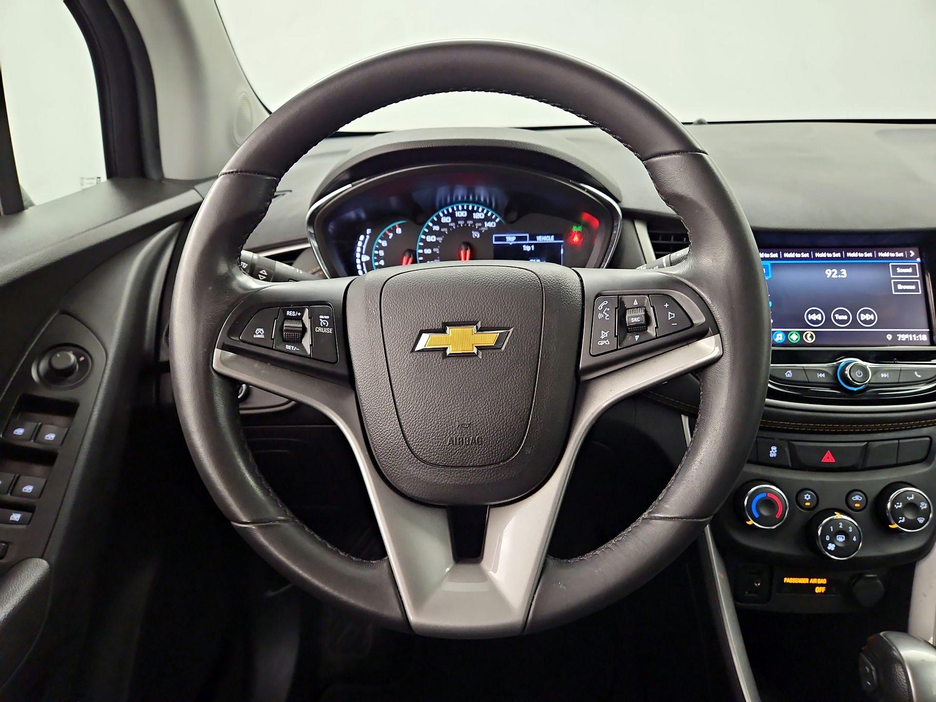 Thumbnail: 2020 Chevrolet Trax - 10