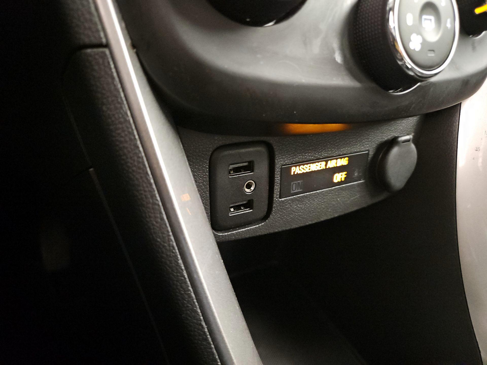 Thumbnail: 2020 Chevrolet Trax - 18