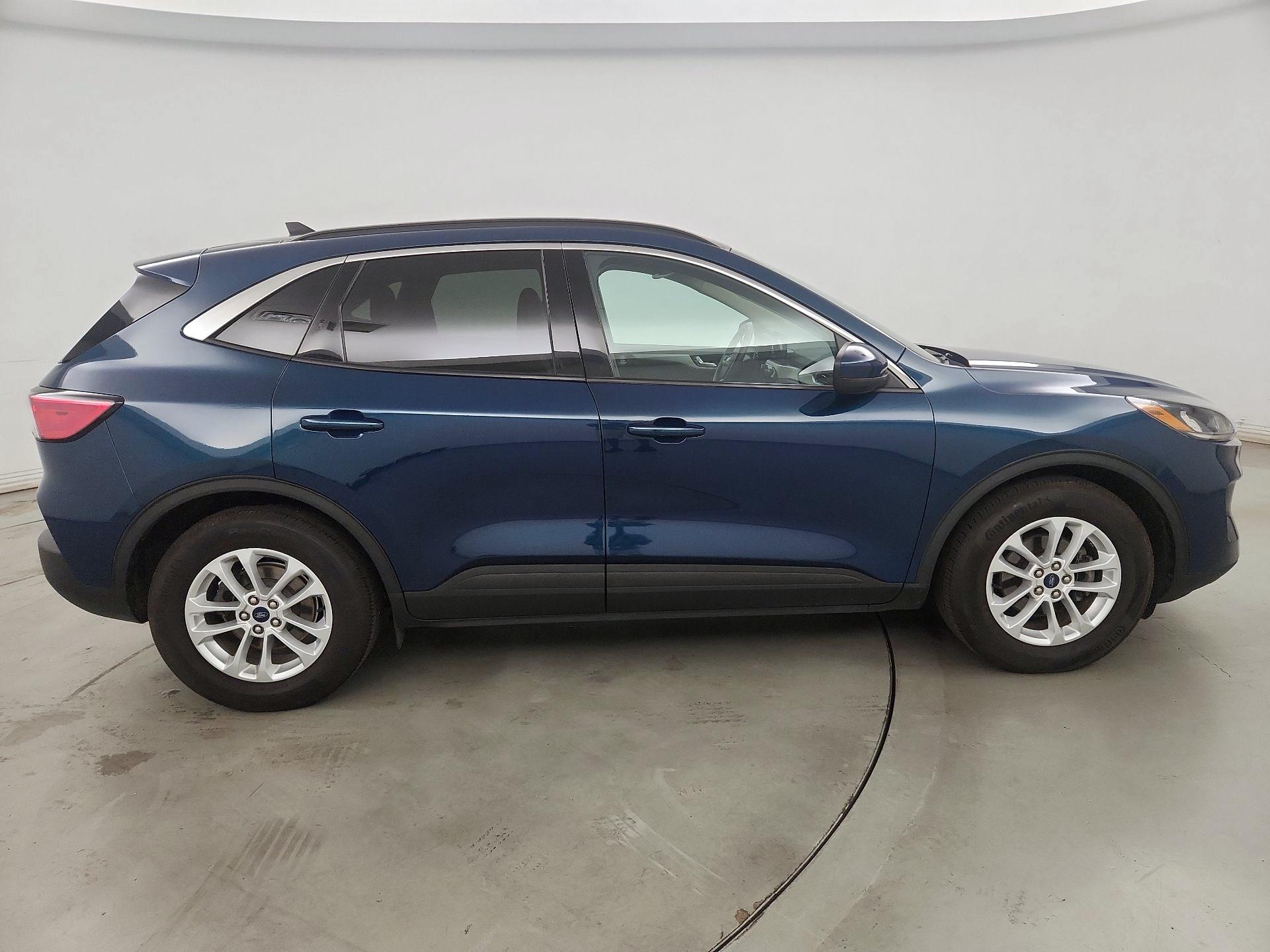 Thumbnail: 2020 Ford Escape - 4