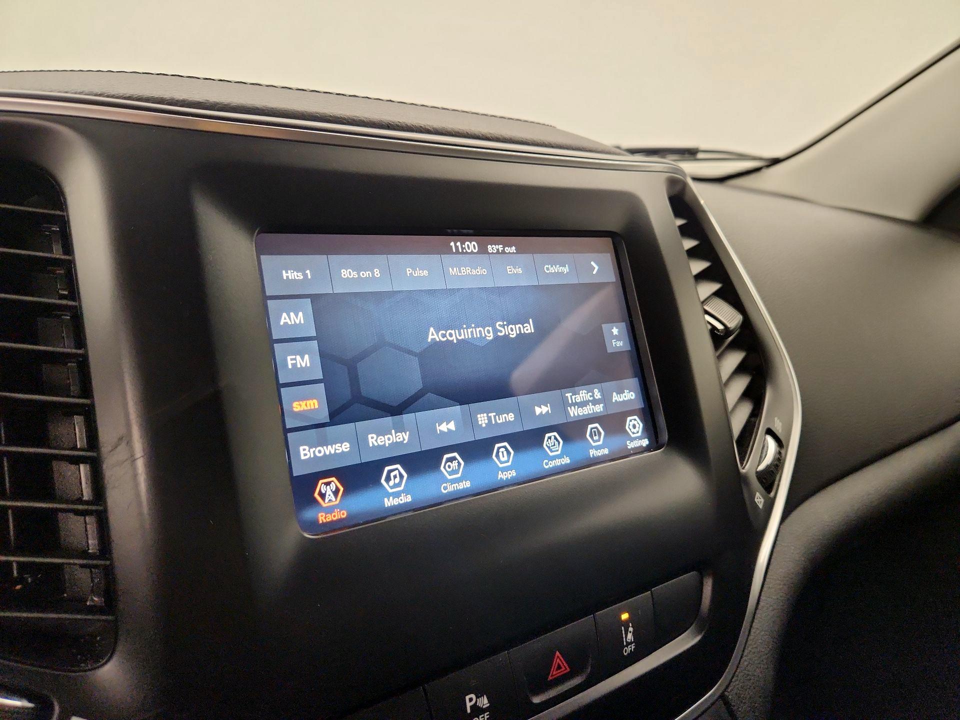 Thumbnail: 2021 Jeep Cherokee - 15
