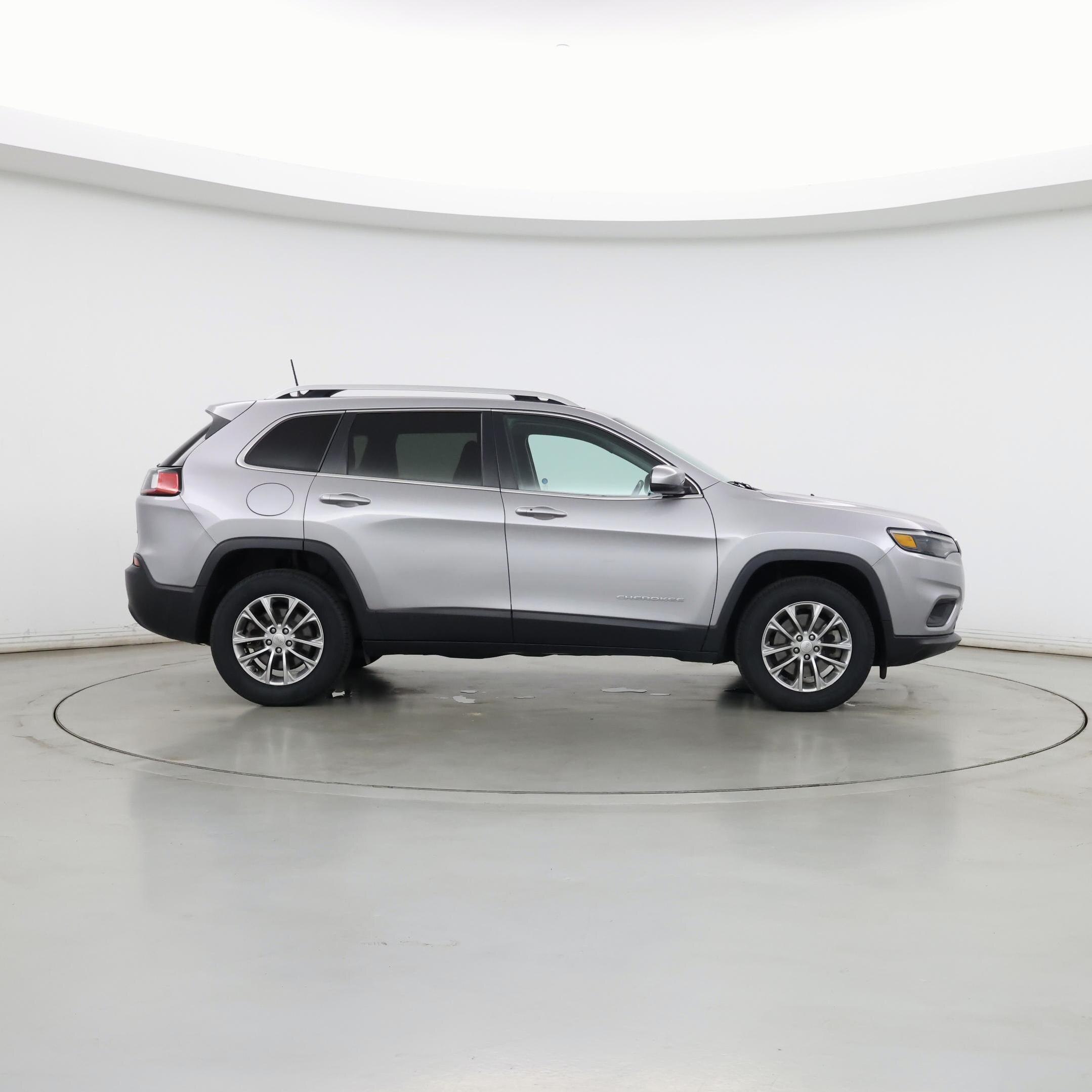 Thumbnail: 2021 Jeep Cherokee - 7