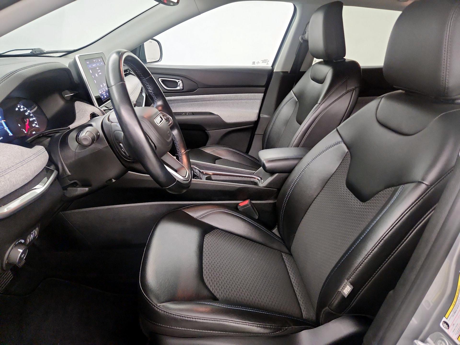 Thumbnail: 2022 Jeep Compass - 11