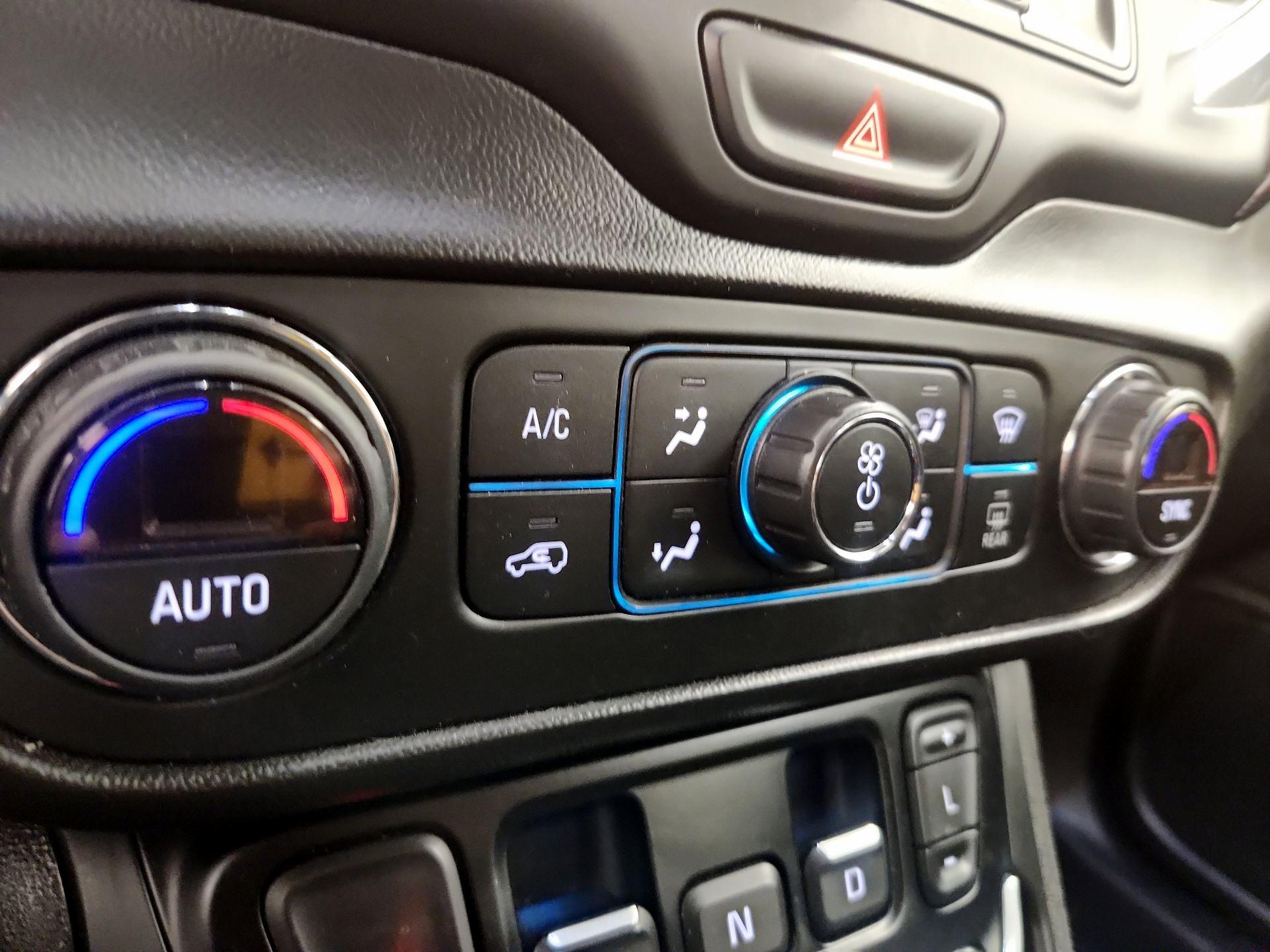 Thumbnail: 2021 GMC Terrain - 16