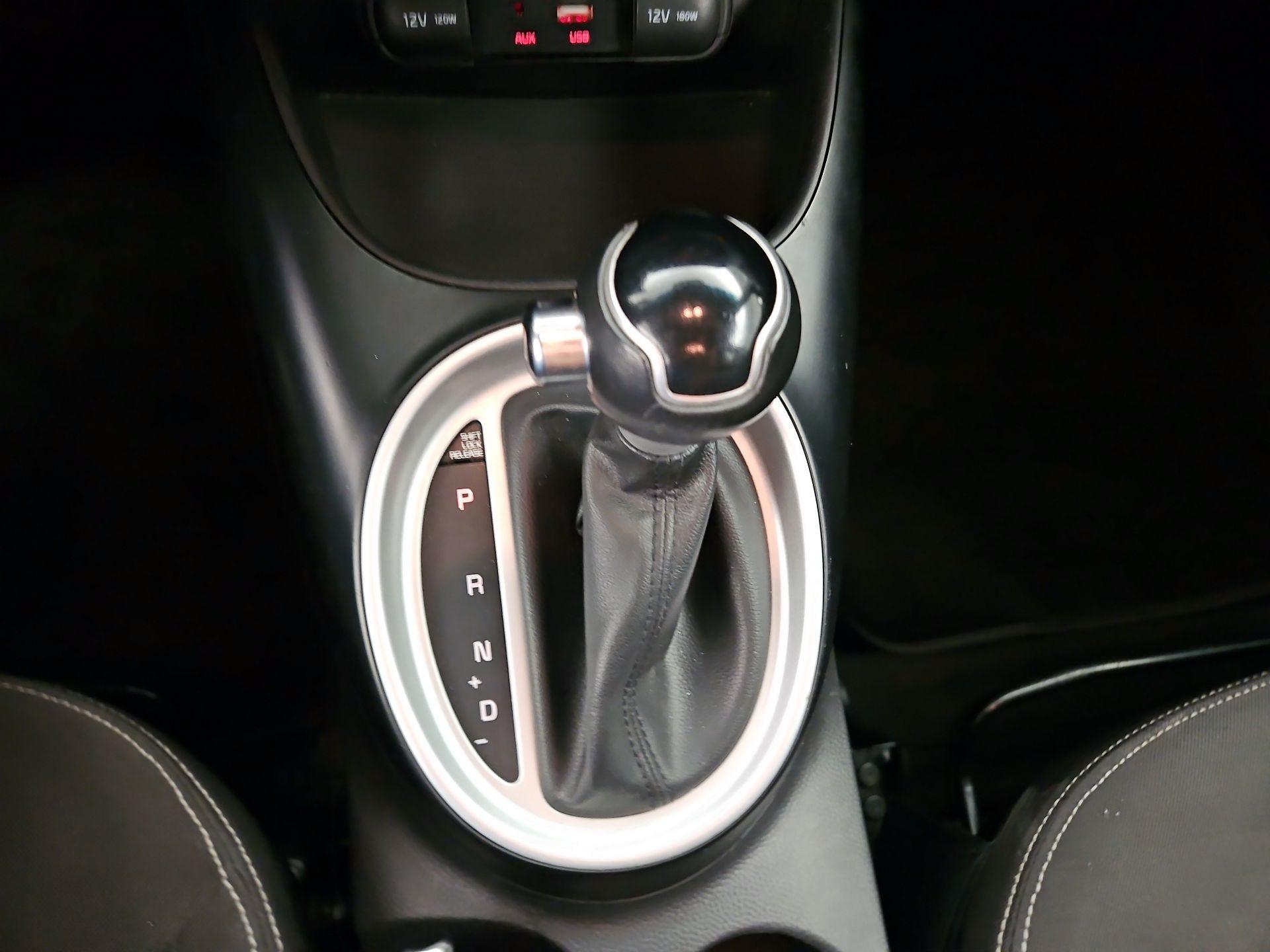 Thumbnail: 2016 Kia Soul - 16