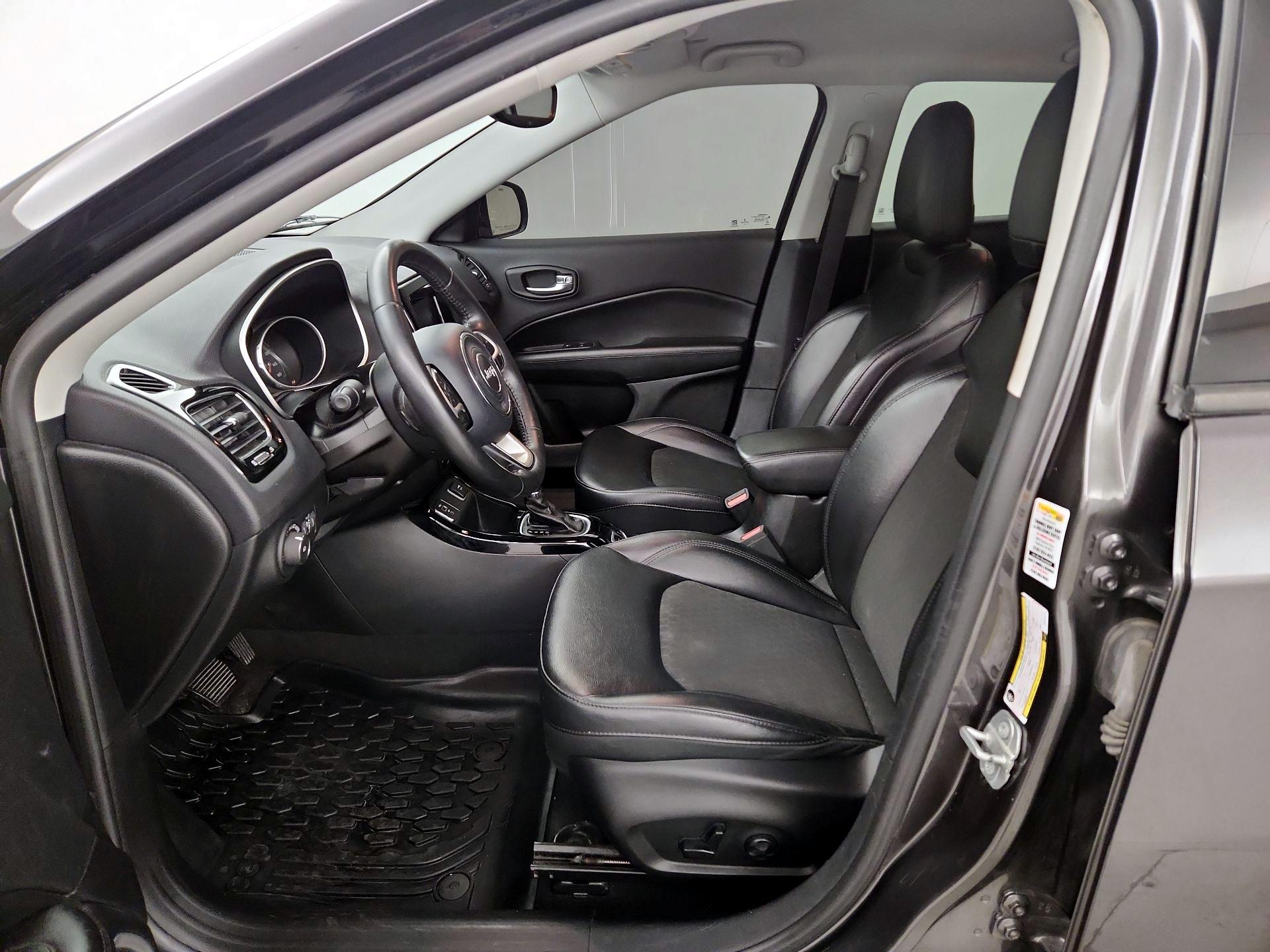 Thumbnail: 2019 Jeep Compass - 11