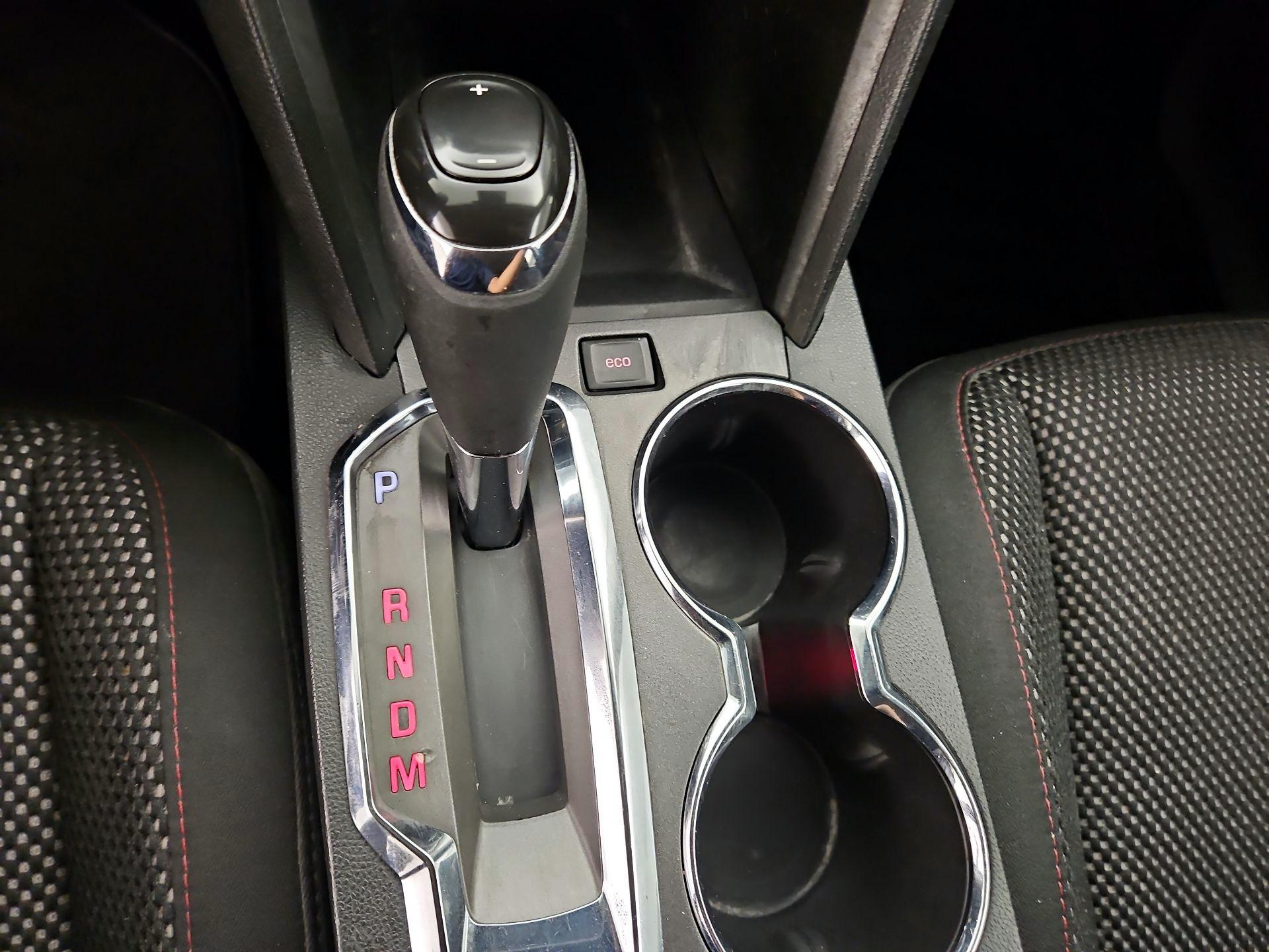 Thumbnail: 2016 GMC Terrain - 17