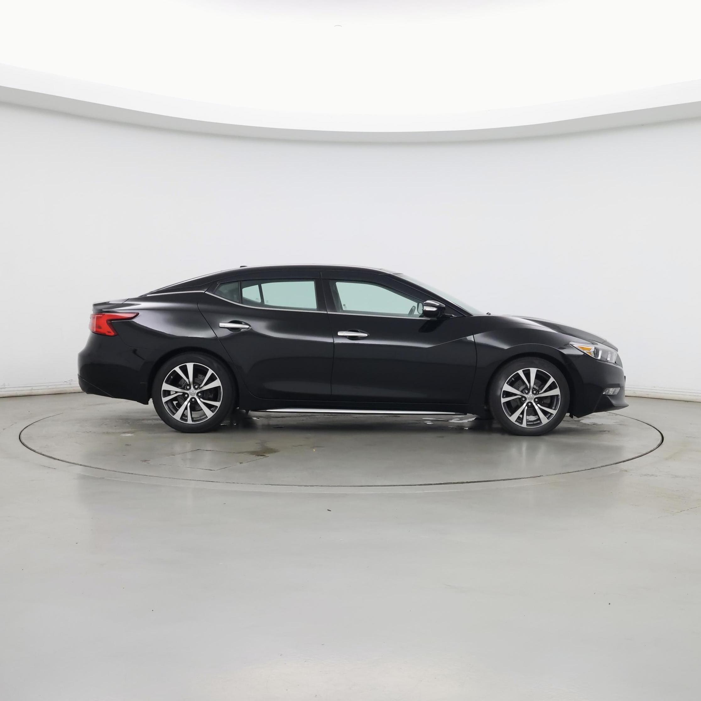 Thumbnail: 2017 Nissan Maxima - 7