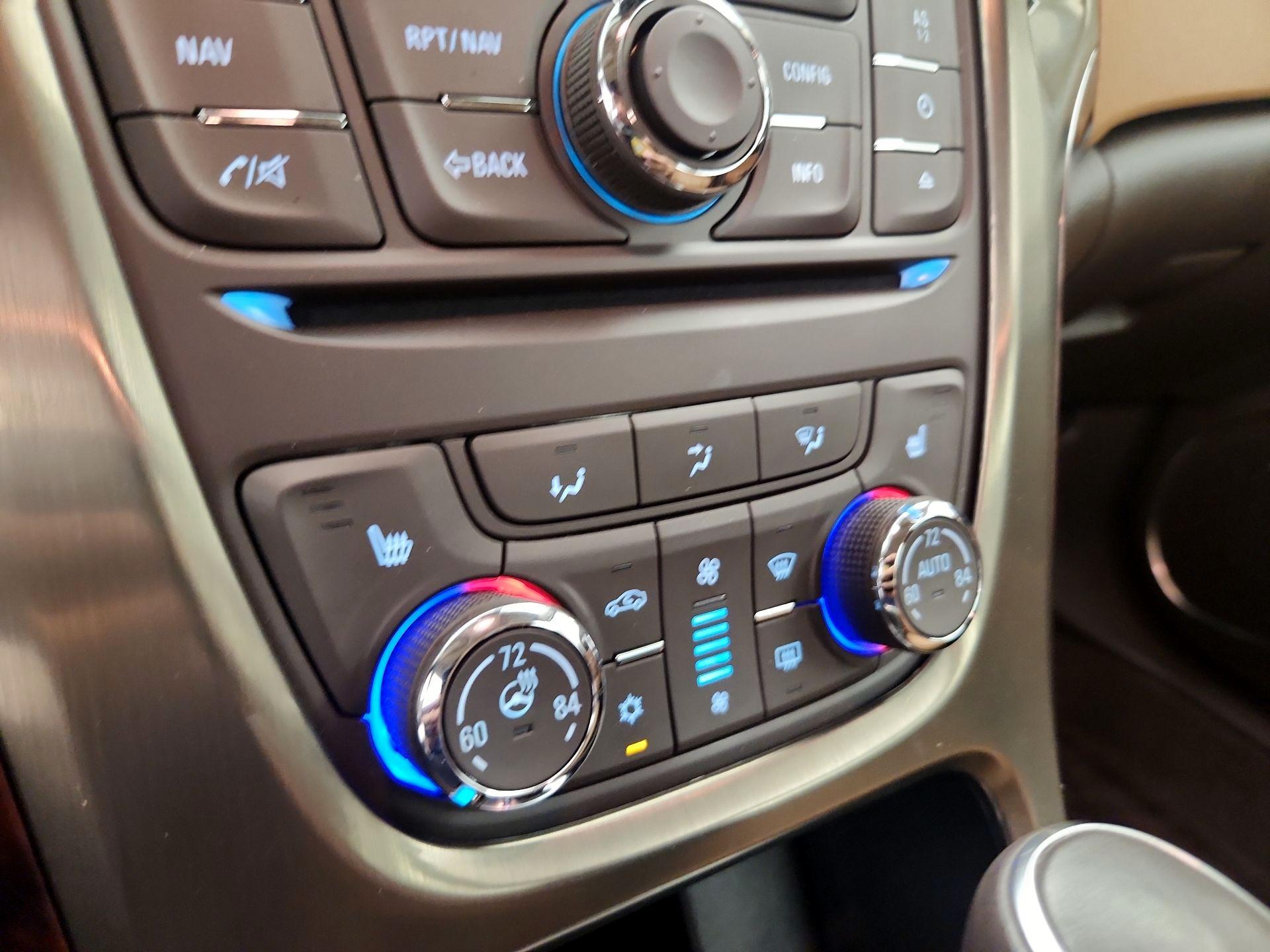 Thumbnail: 2014 Buick Verano - 17