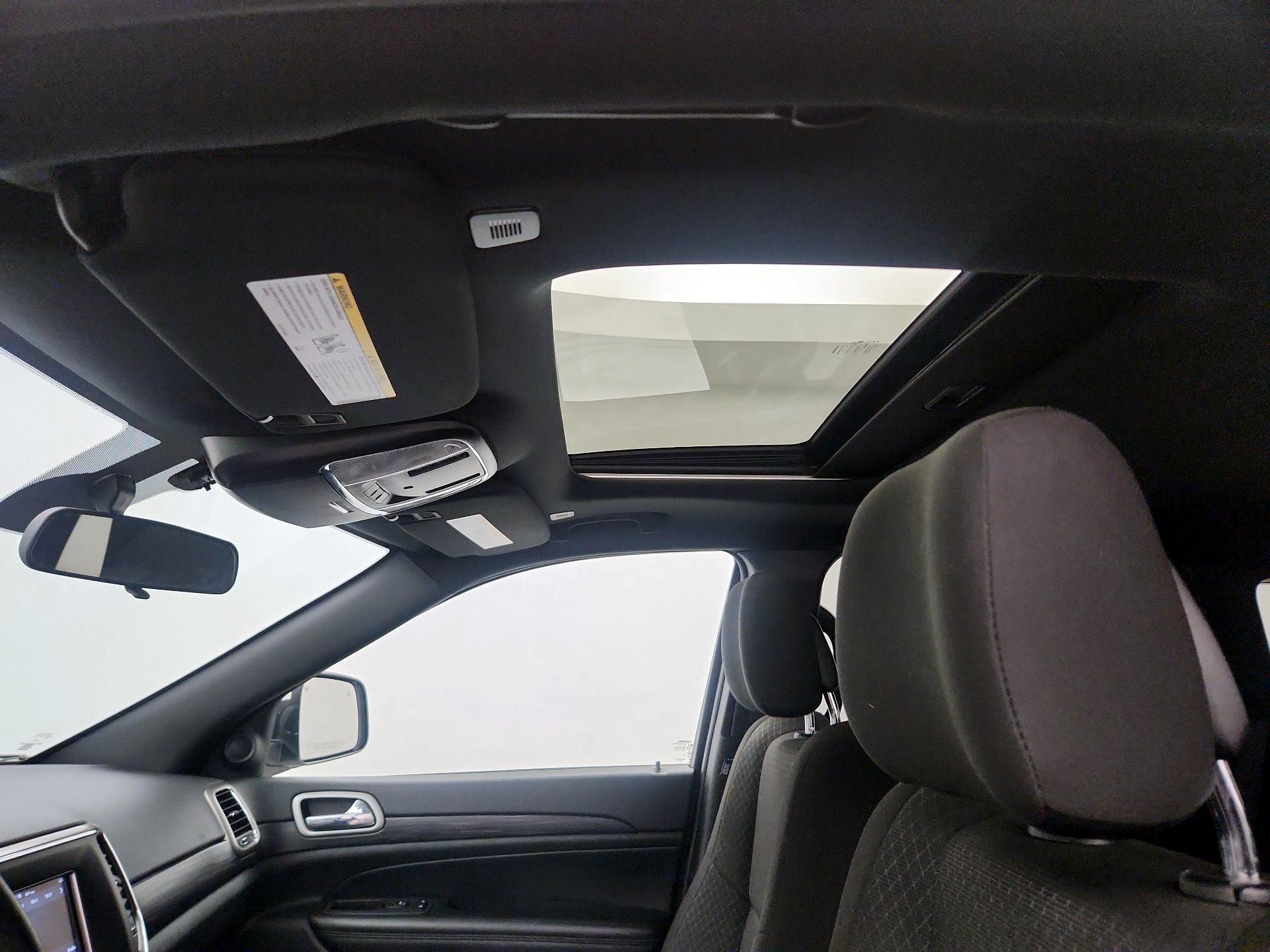 Thumbnail: 2021 Jeep Grand Cherokee - 19