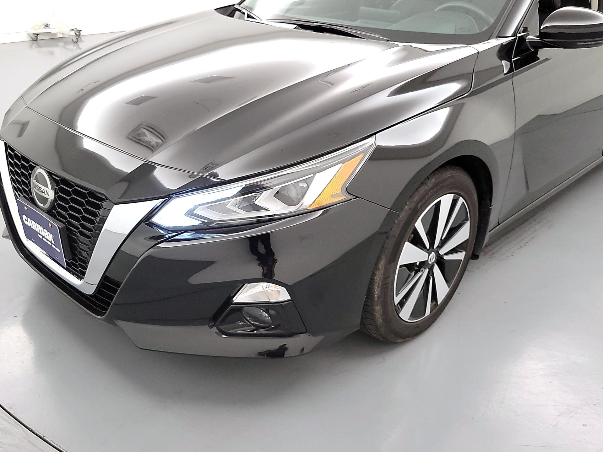 Thumbnail: 2022 Nissan Altima - 3