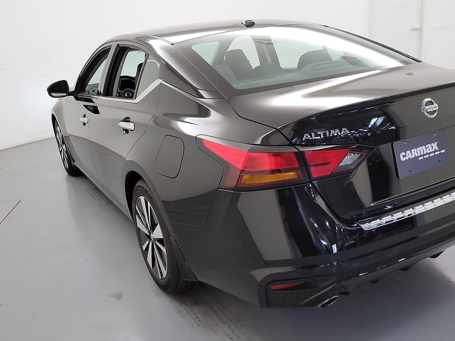 Thumbnail: 2022 Nissan Altima - 7